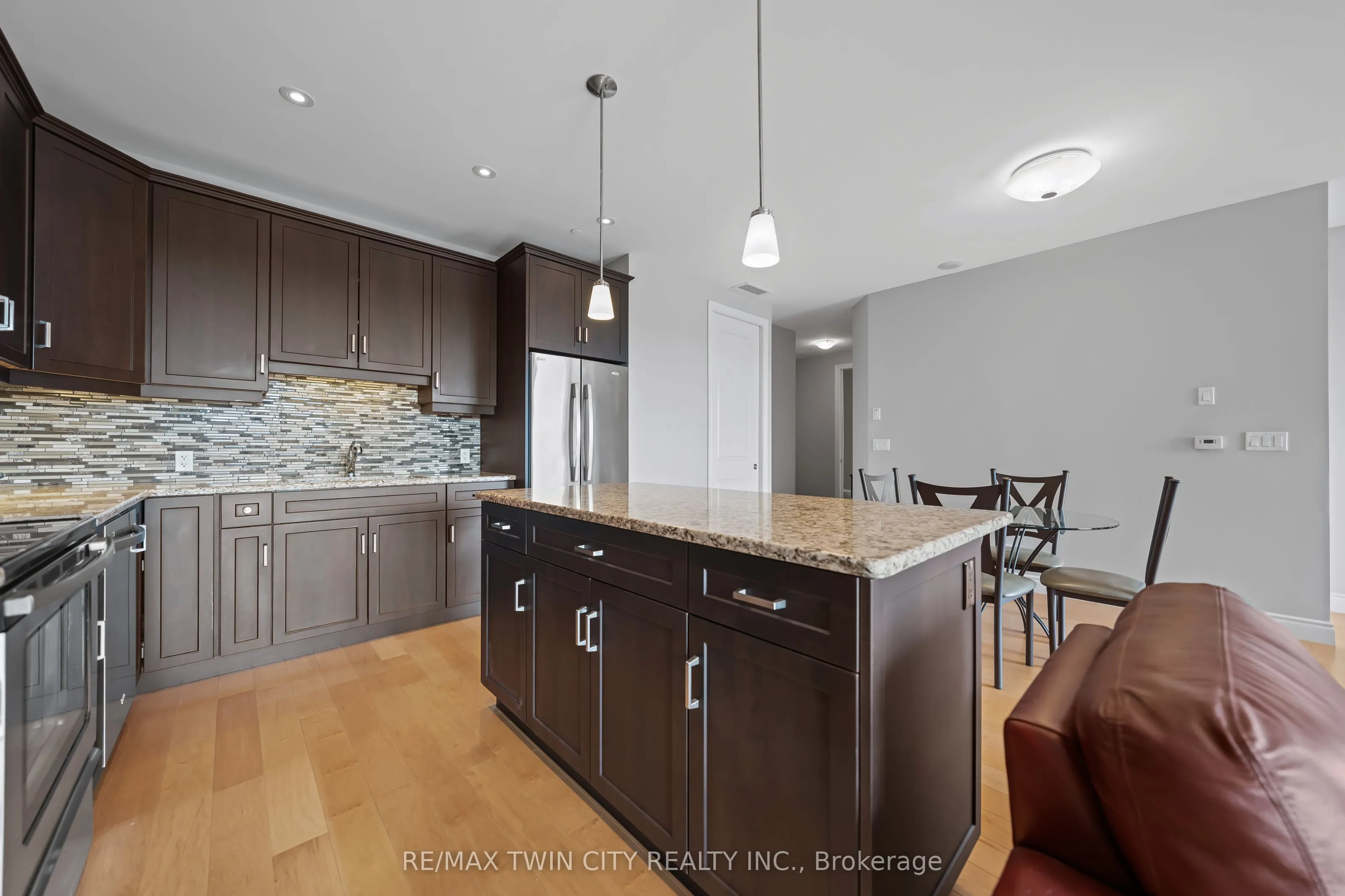 223 Erb Street W, #706
