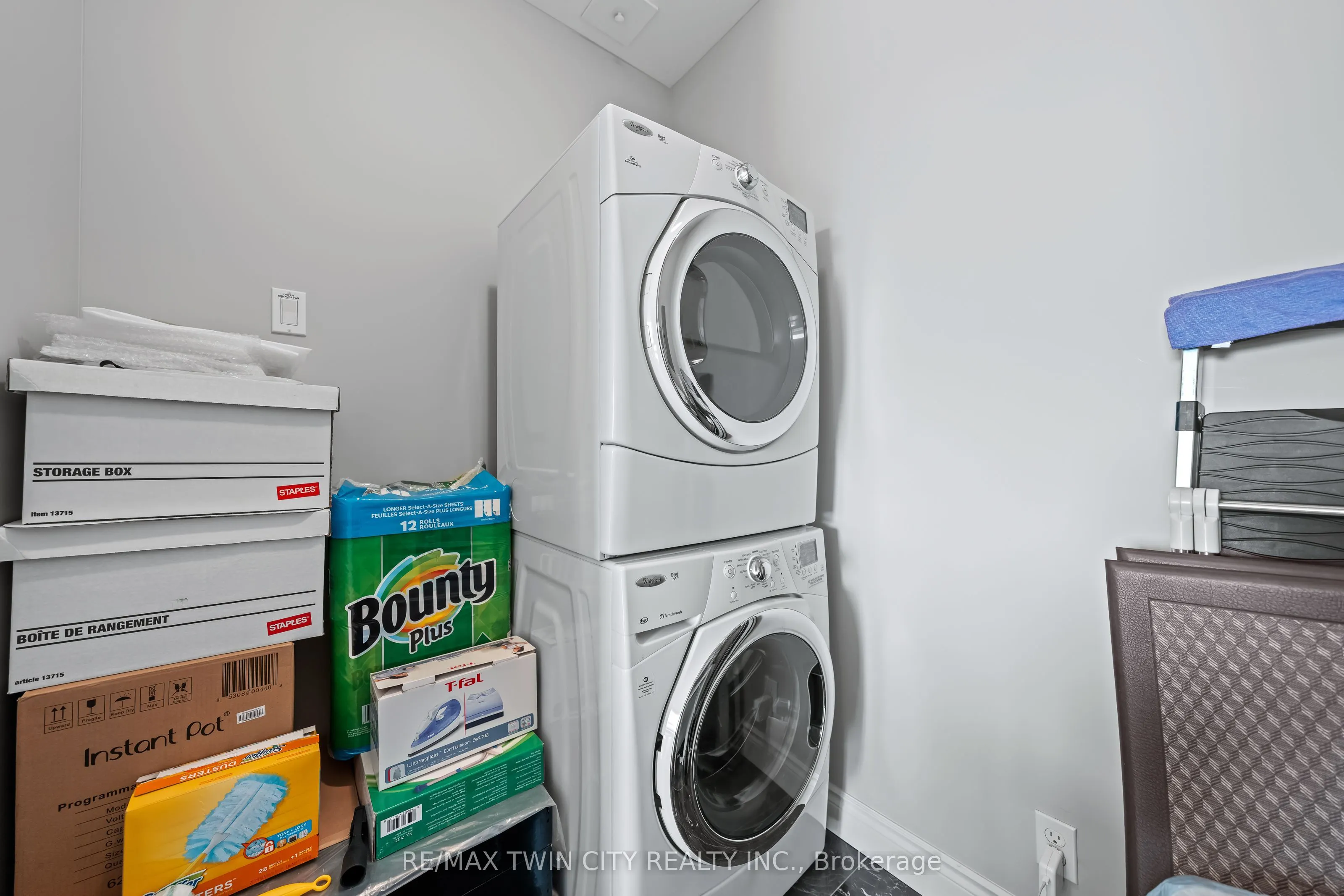 223 Erb Street W, #706