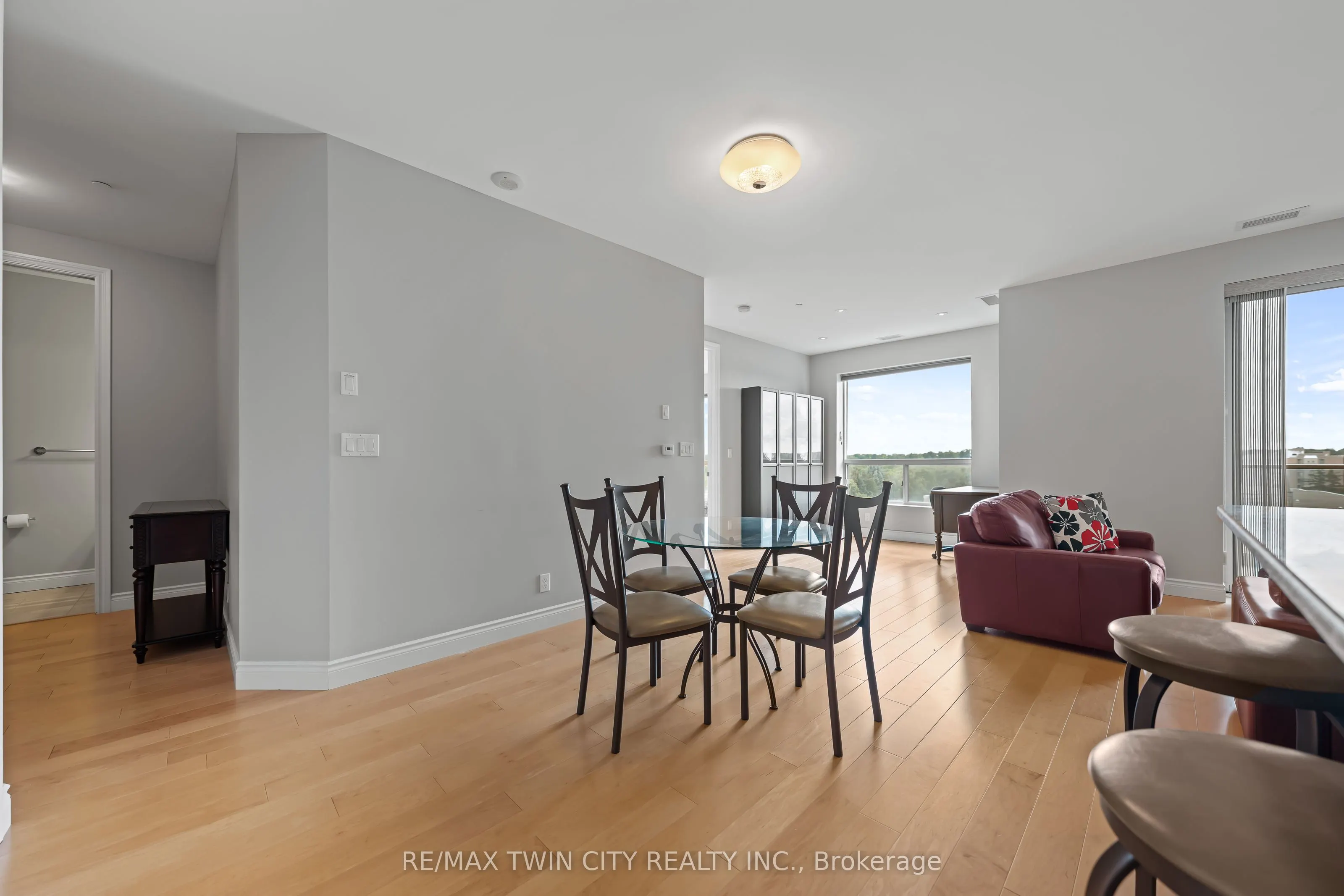 223 Erb Street W, #706