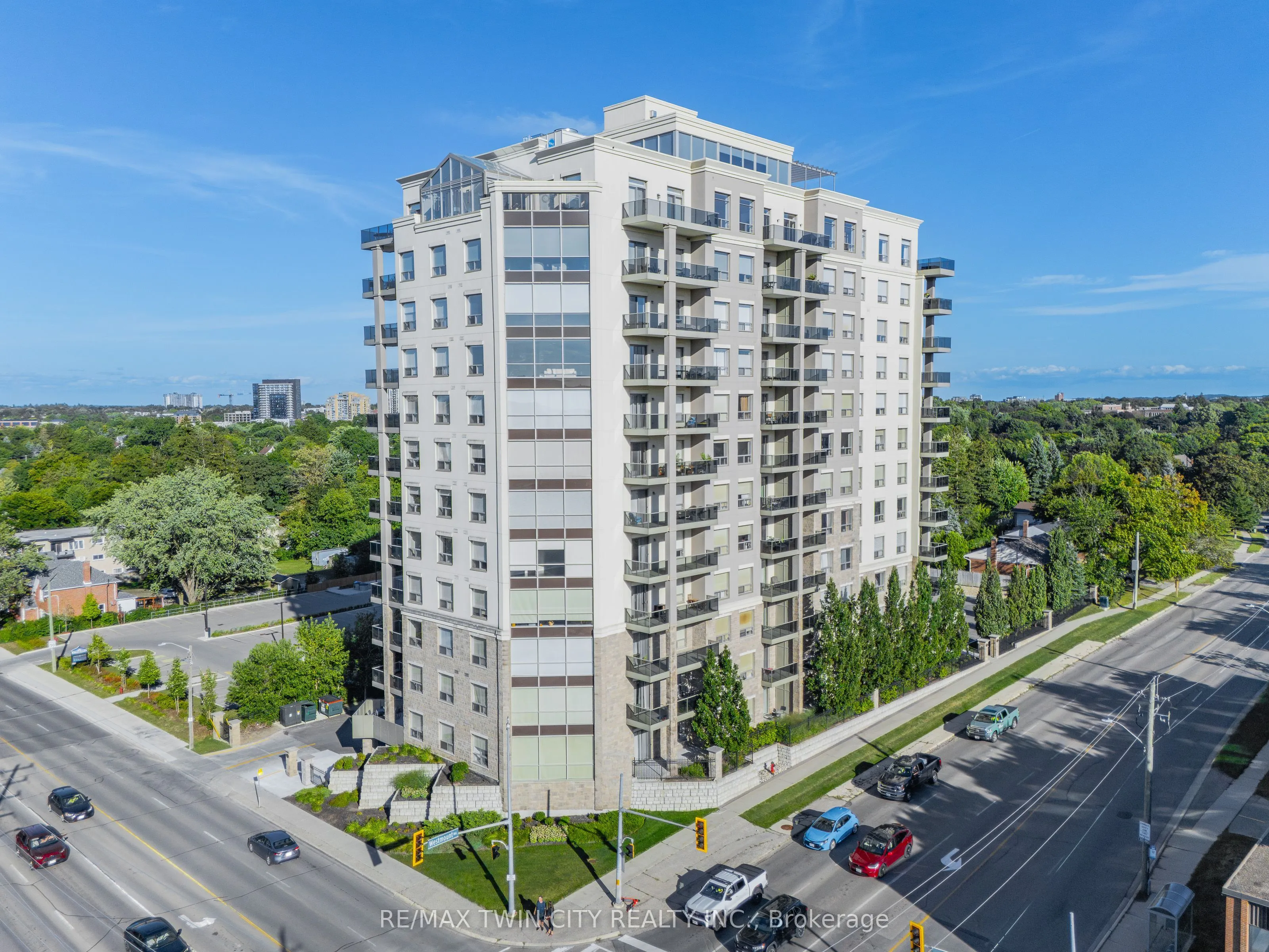 223 Erb Street W, #706
