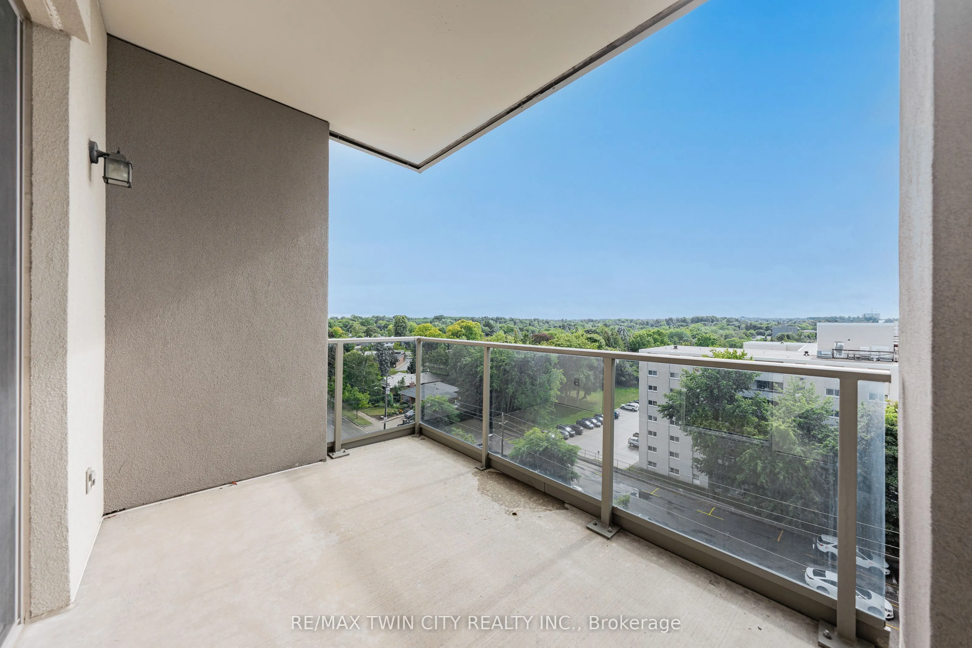 223 Erb Street W, #706
