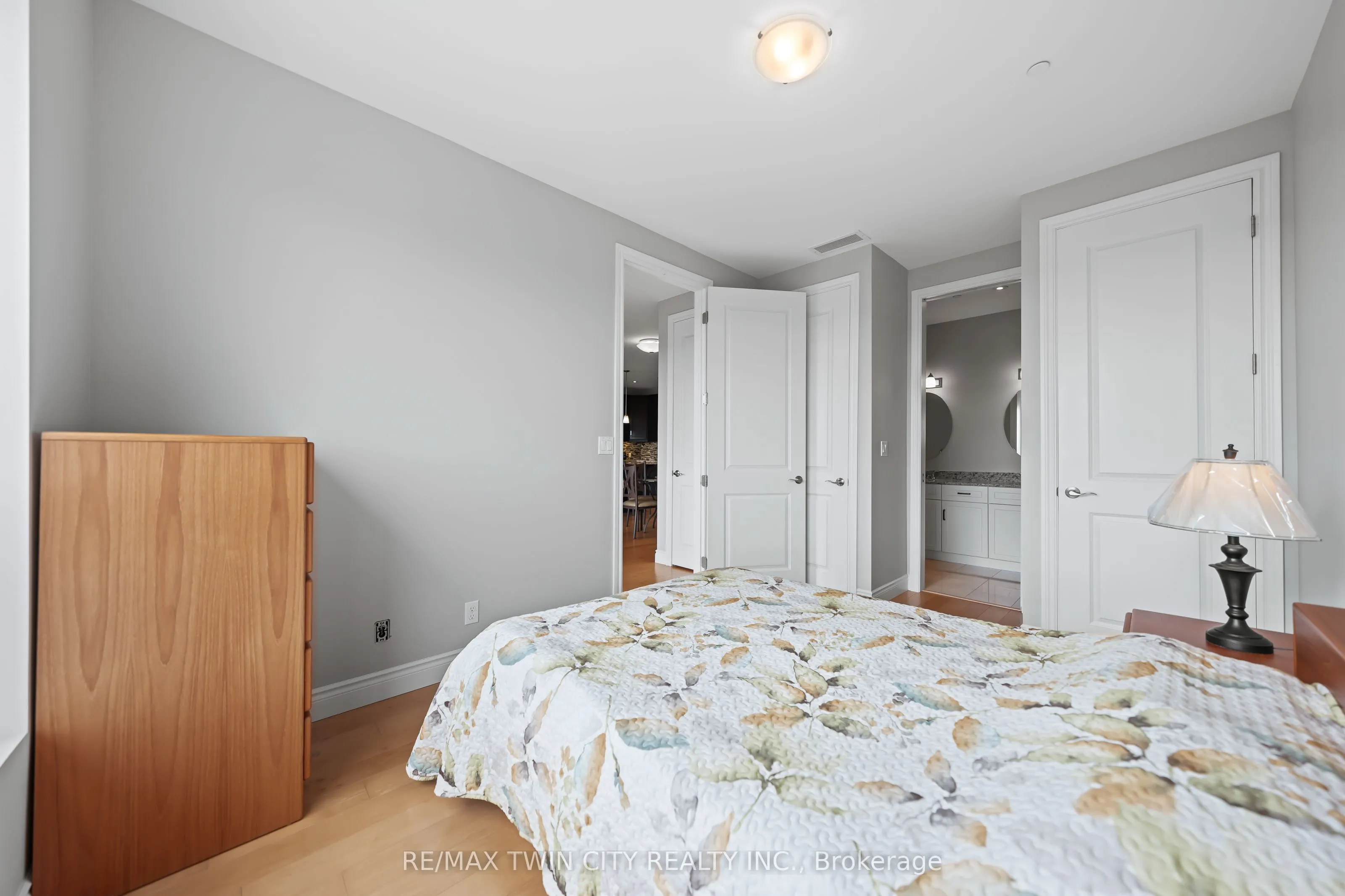 223 Erb Street W, #706