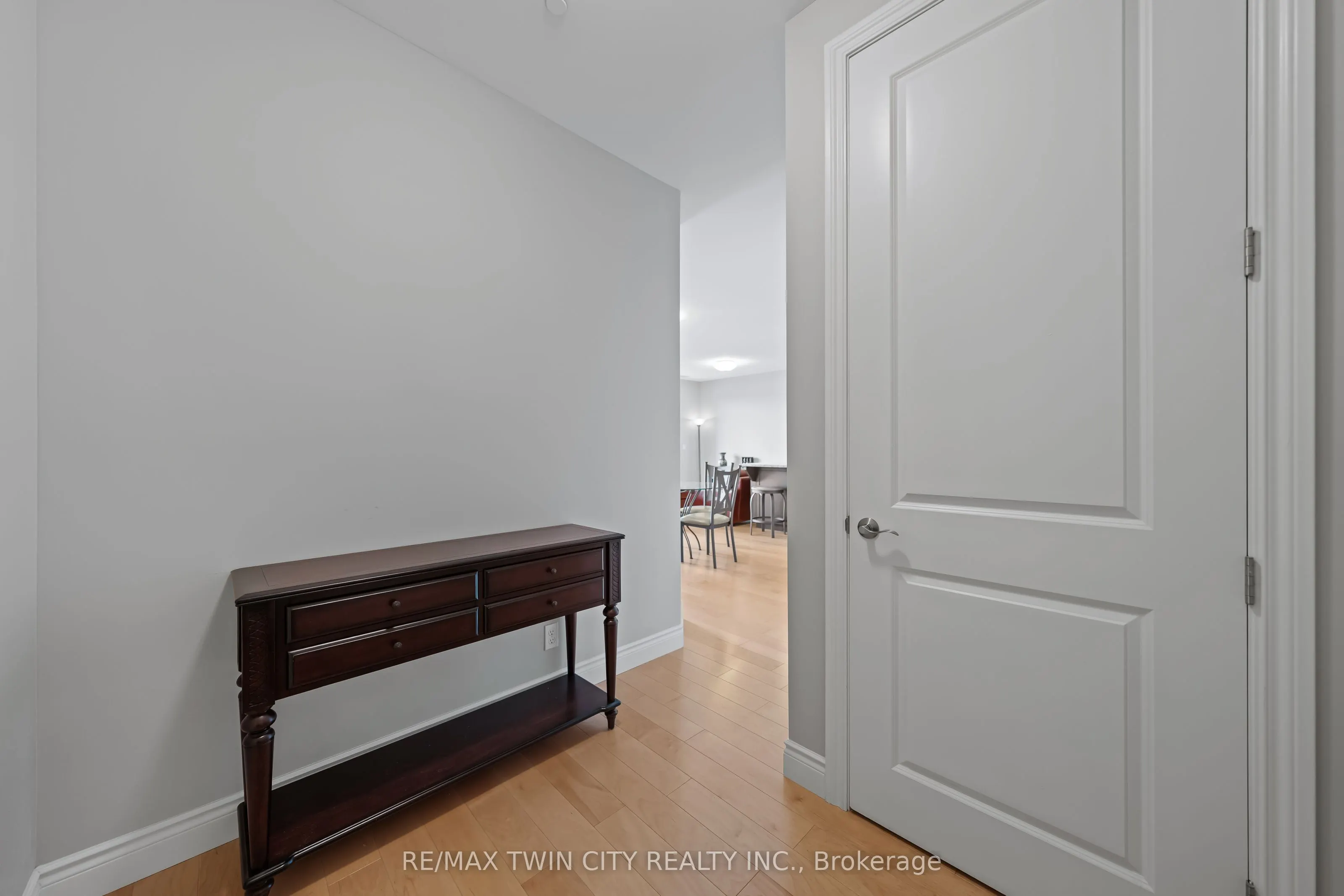223 Erb Street W, #706