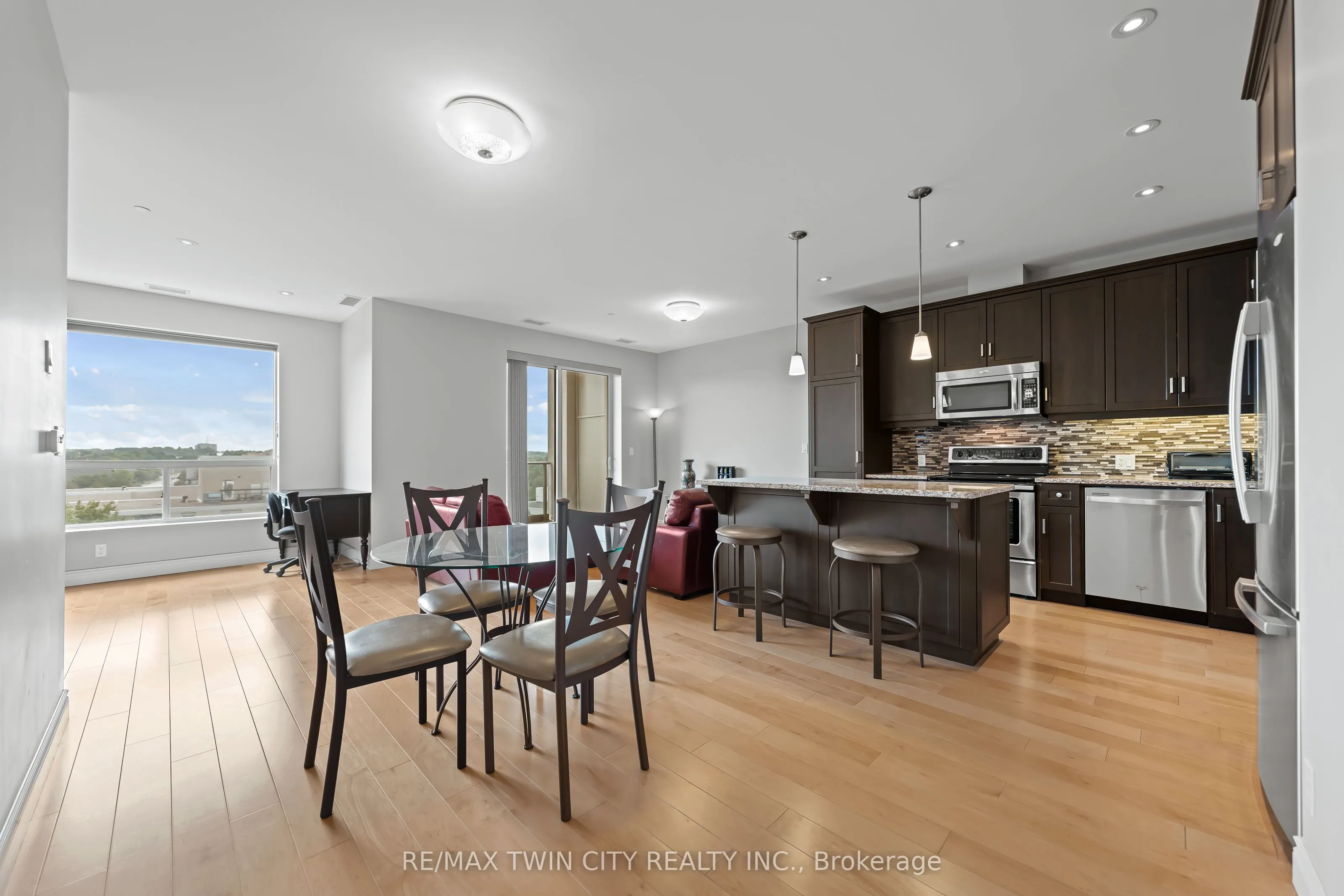 223 Erb Street W, #706