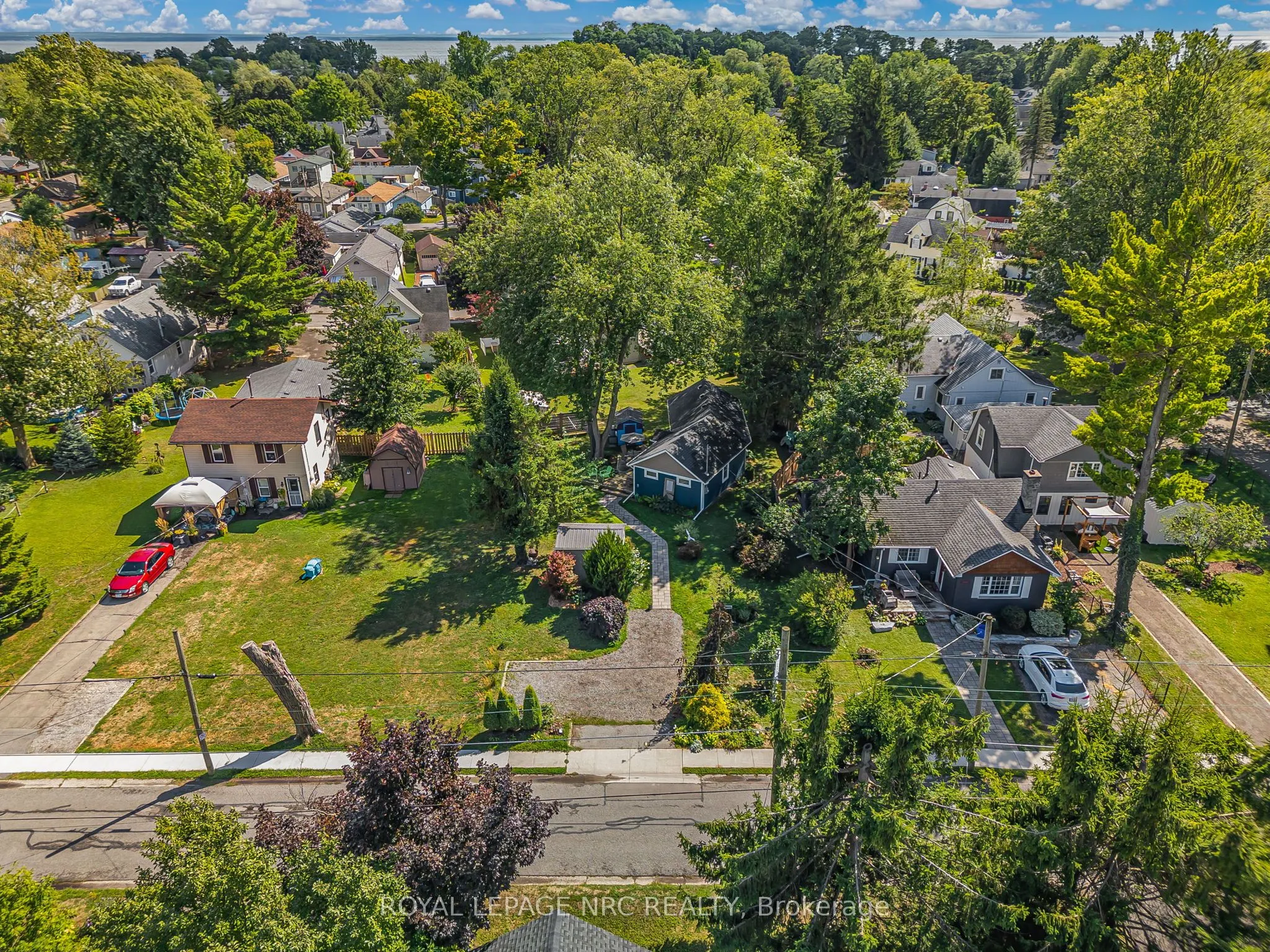3983 Victoria Road