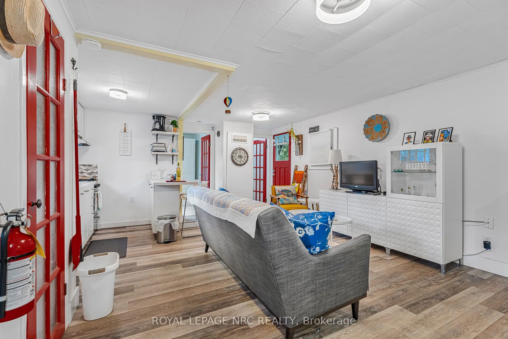 3983 Victoria Road