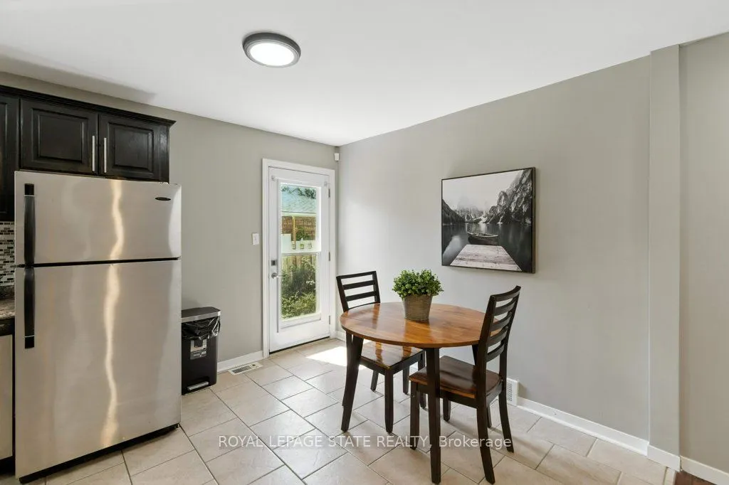 19 Lampman Crescent