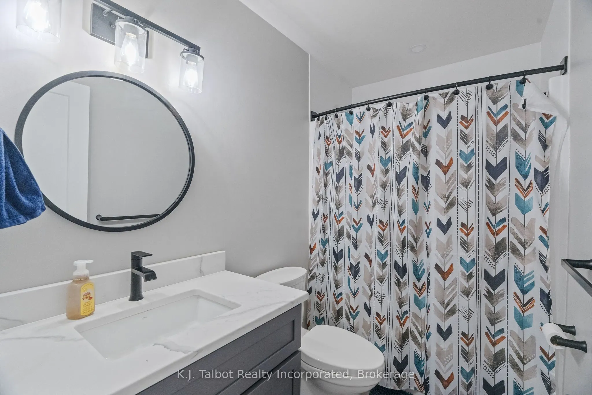 47 Suncoast Drive W