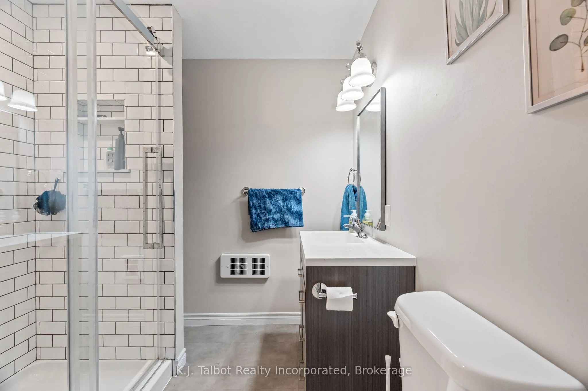 47 Suncoast Drive W