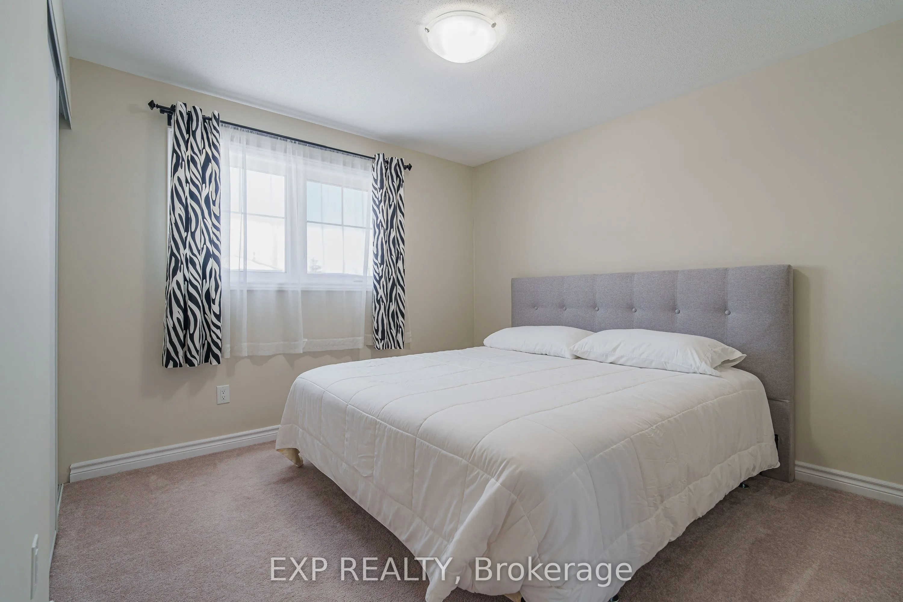628 Eagle Crest Heights
