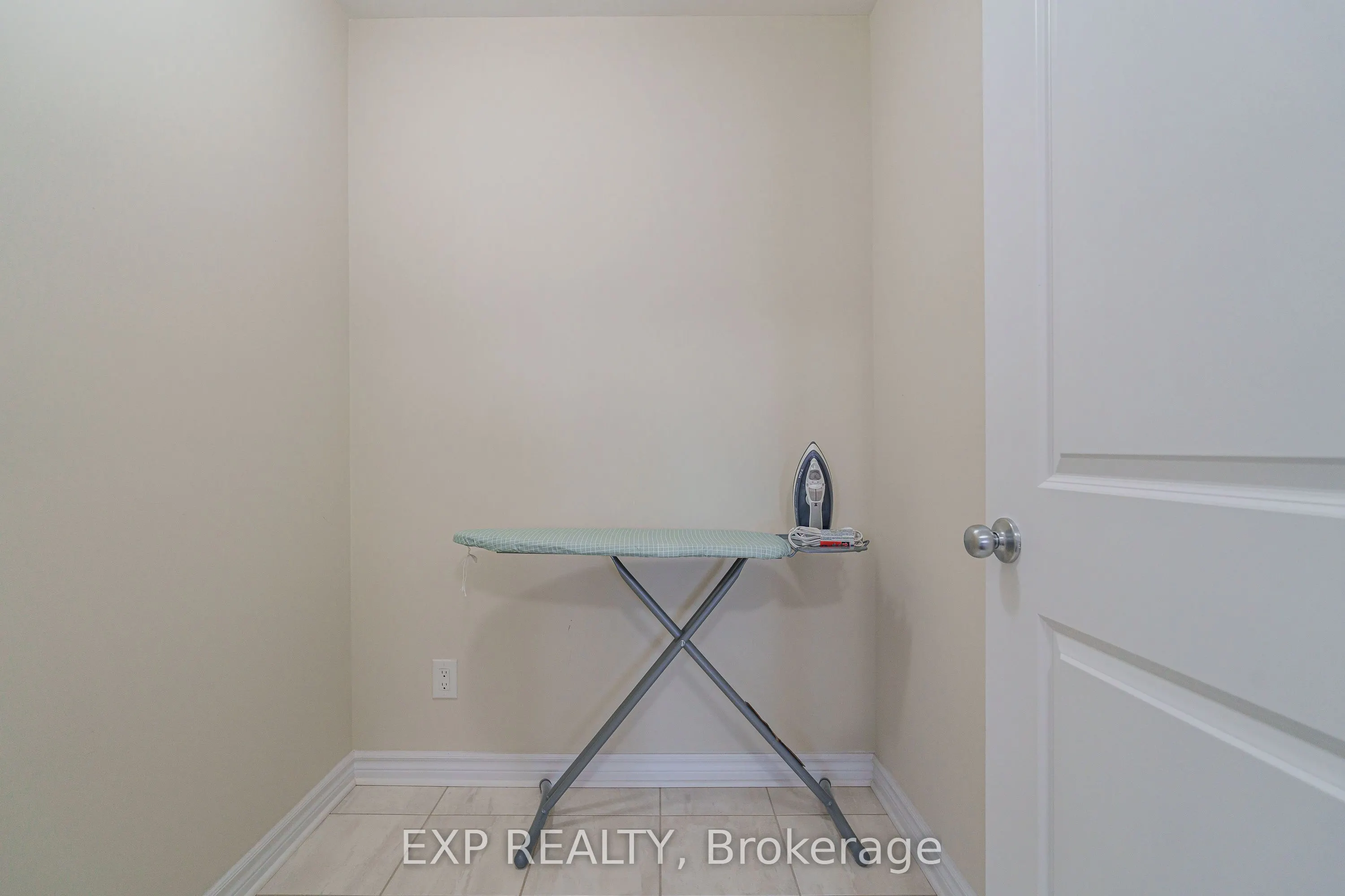 628 Eagle Crest Heights