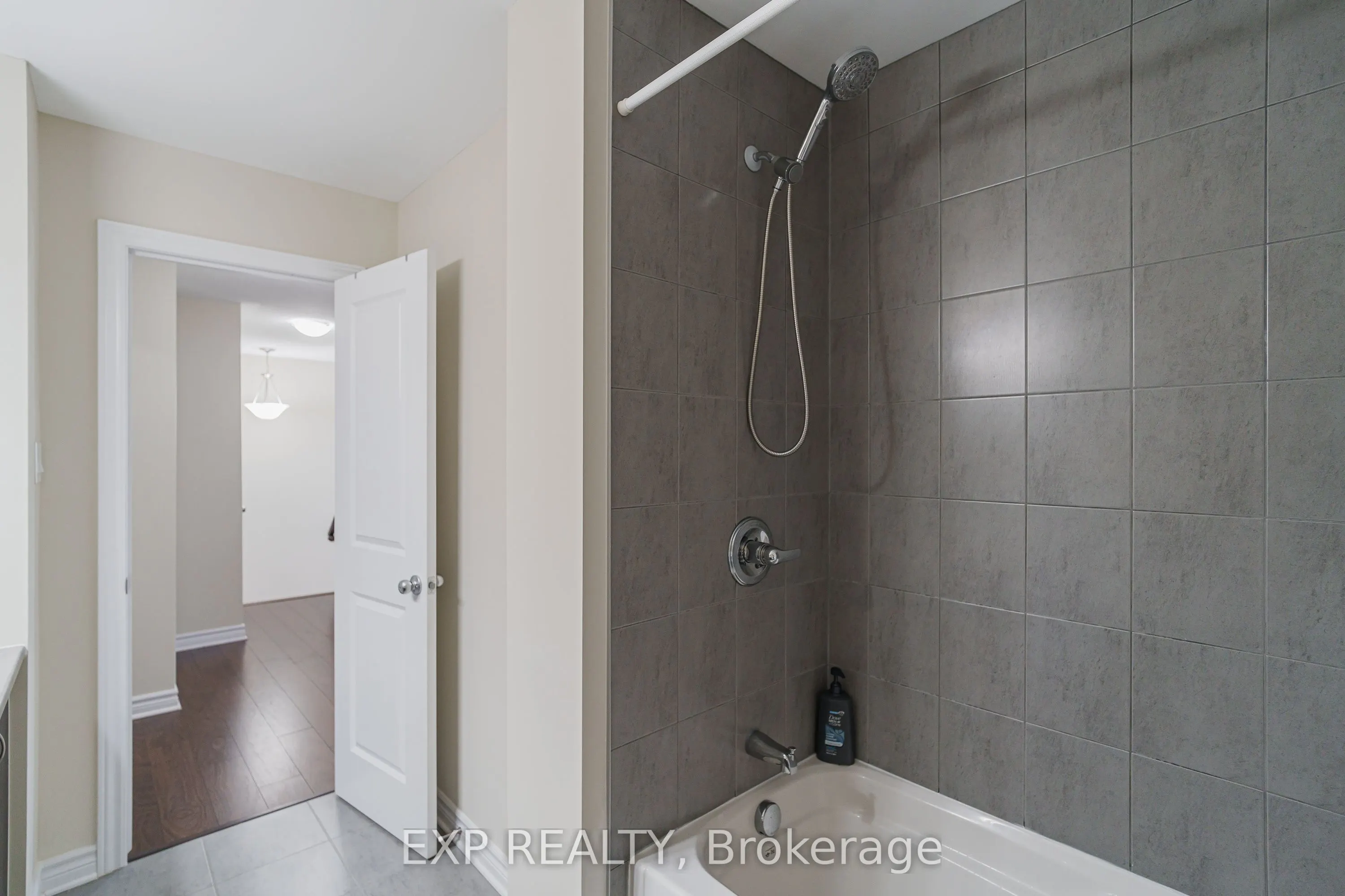 628 Eagle Crest Heights