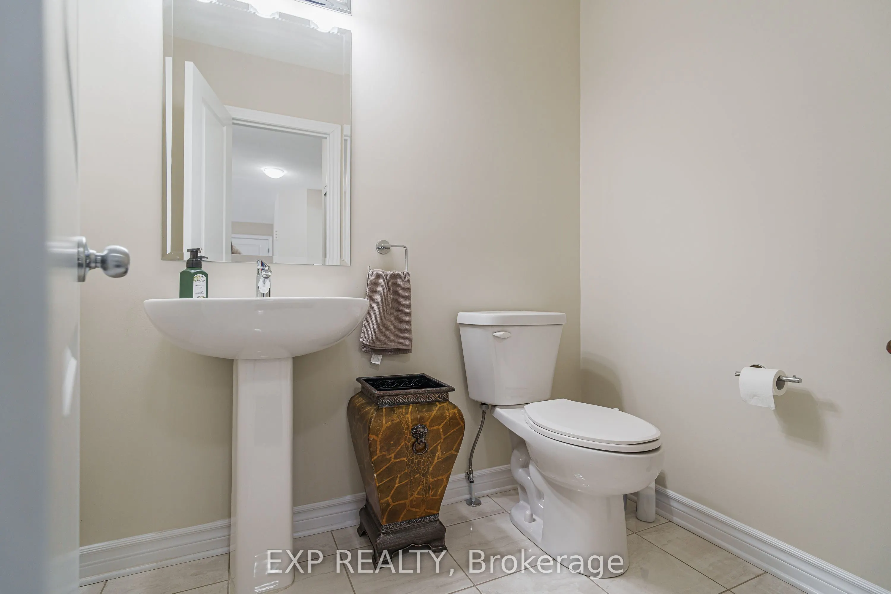 628 Eagle Crest Heights