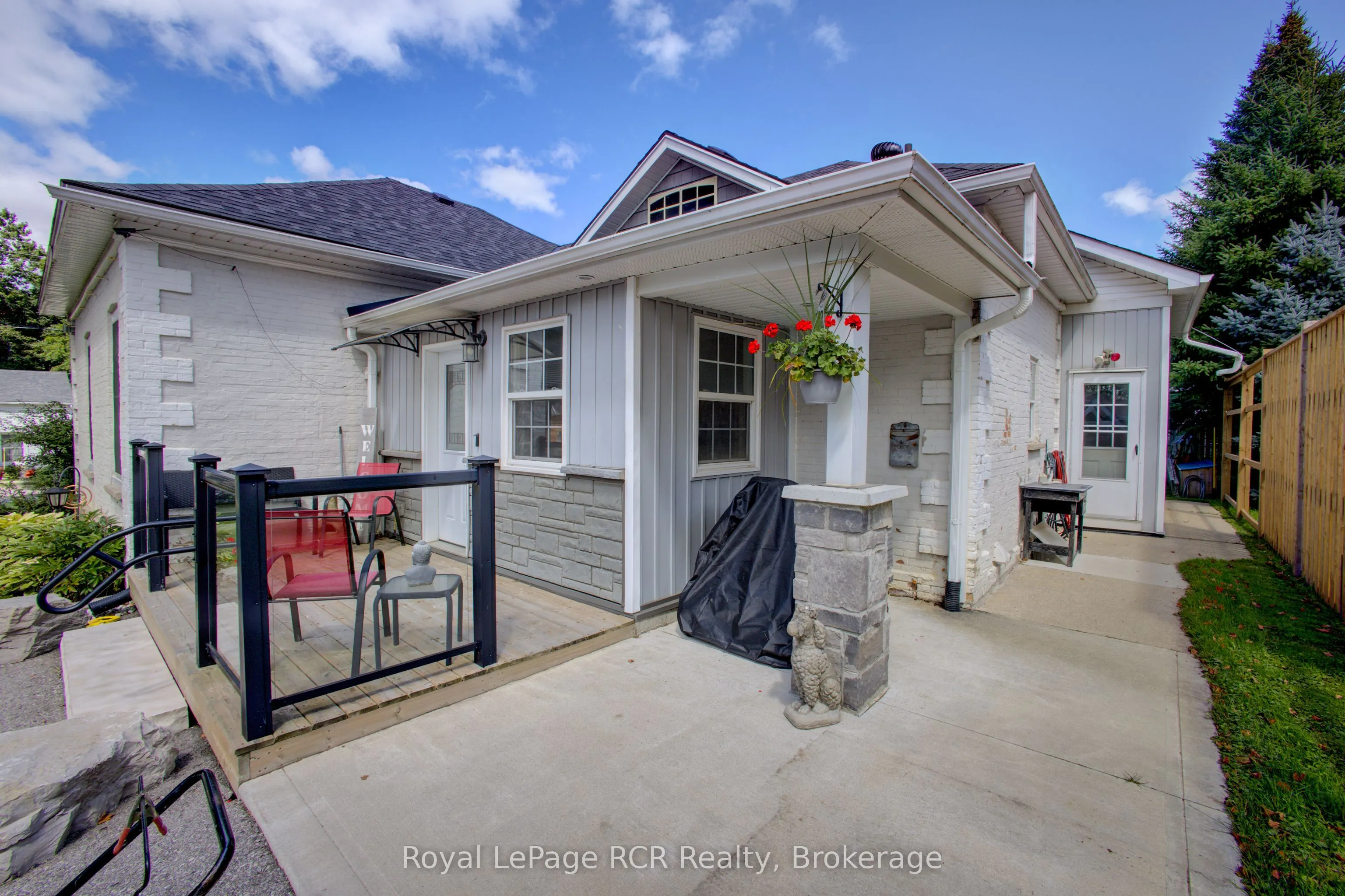 134 Frederick Street E