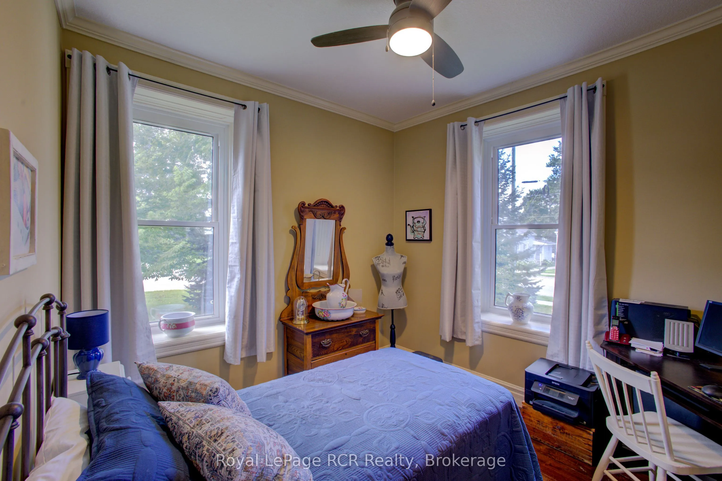134 Frederick Street E