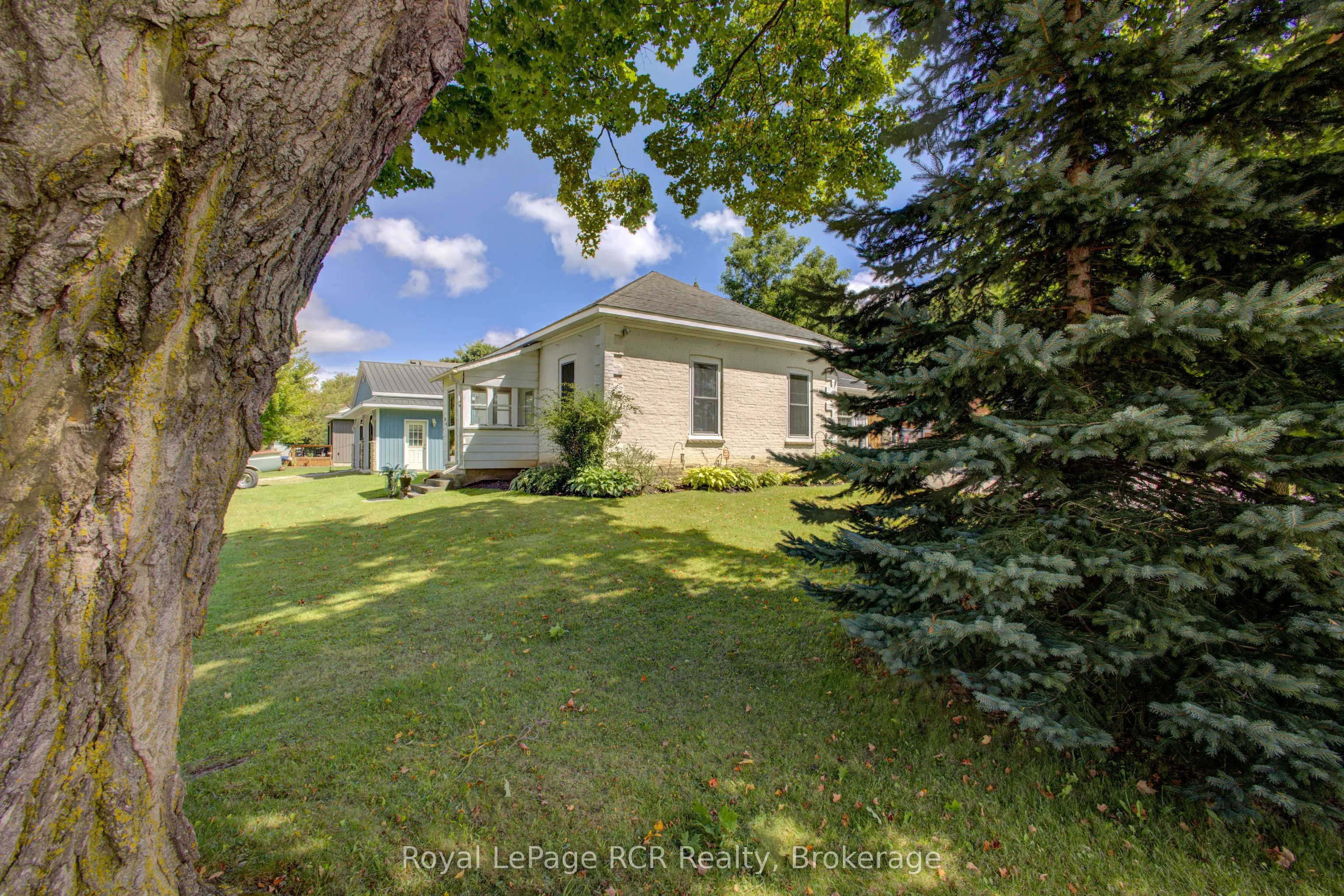 134 Frederick Street E