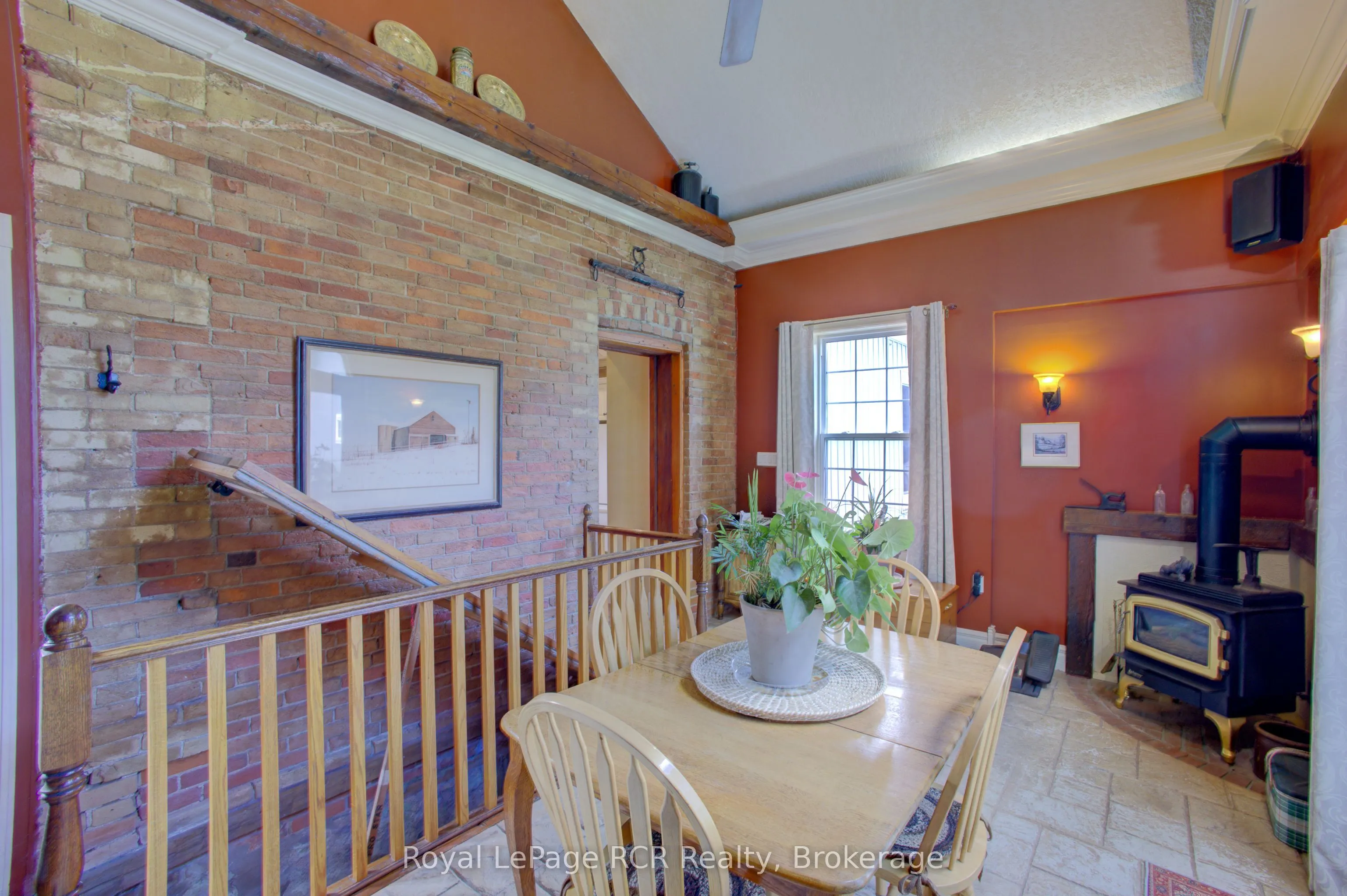 134 Frederick Street E