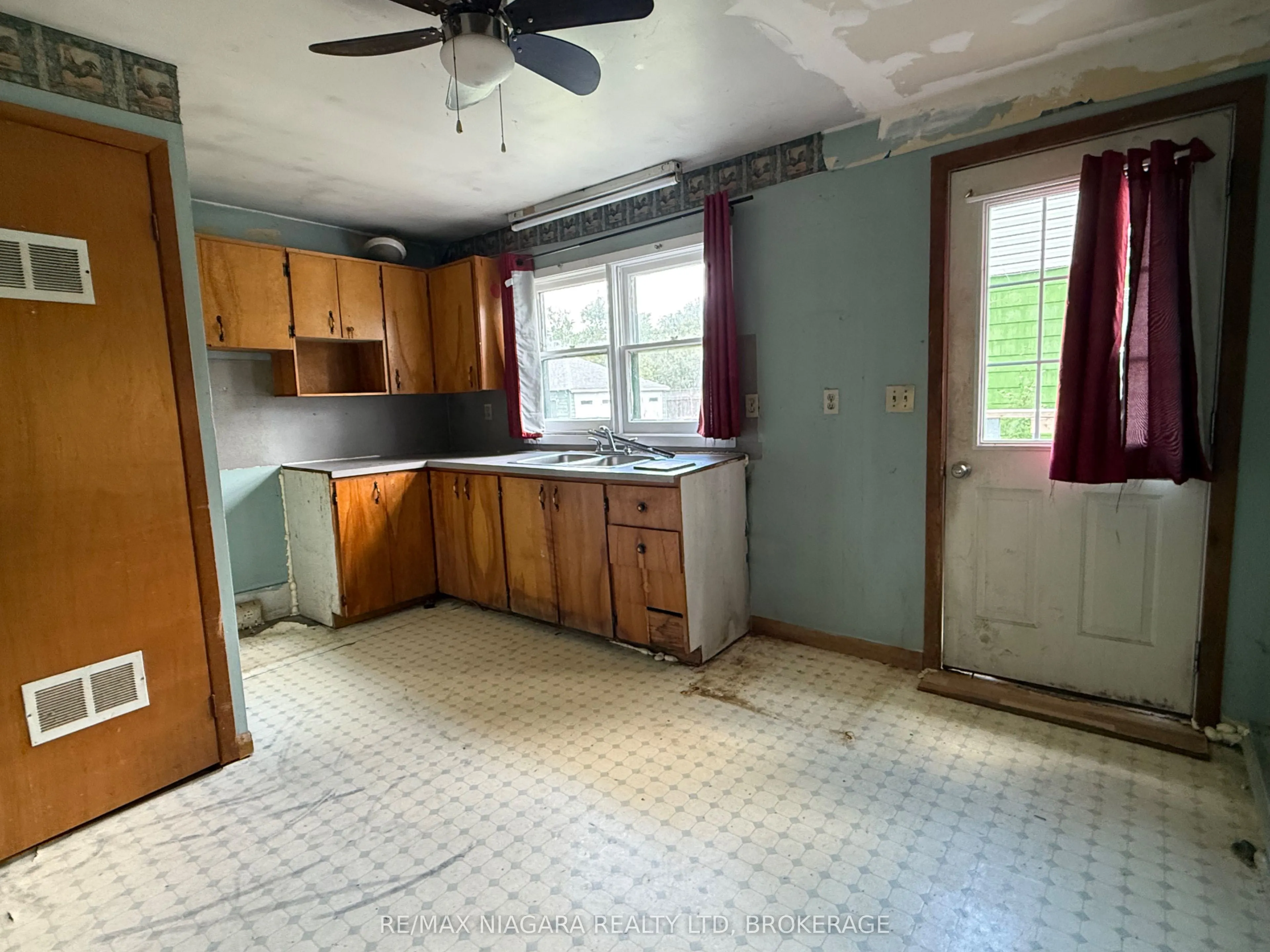 441 Crescent Road