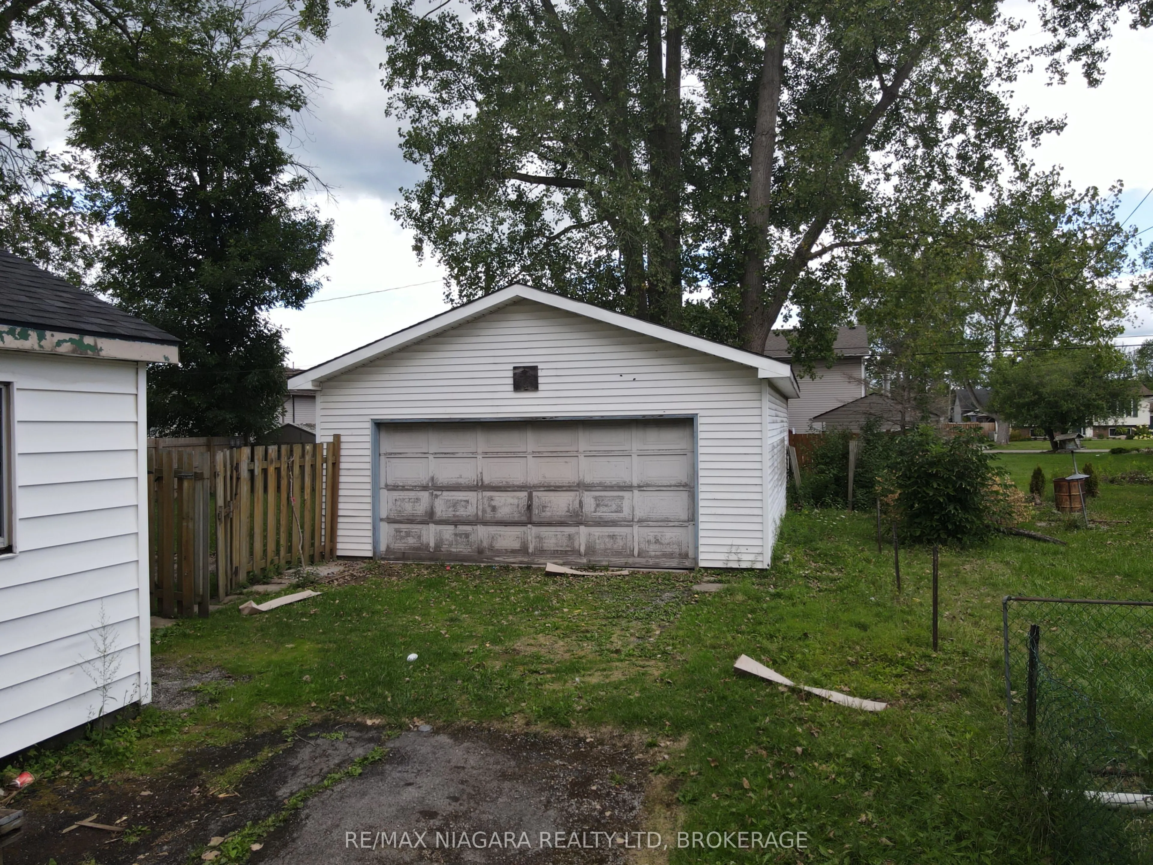 441 Crescent Road