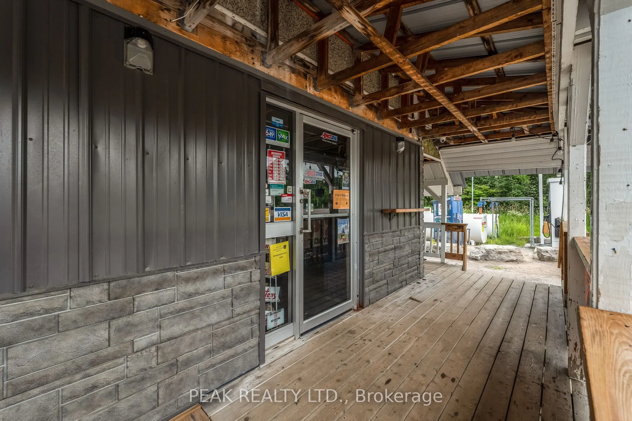 22353 Highway 41