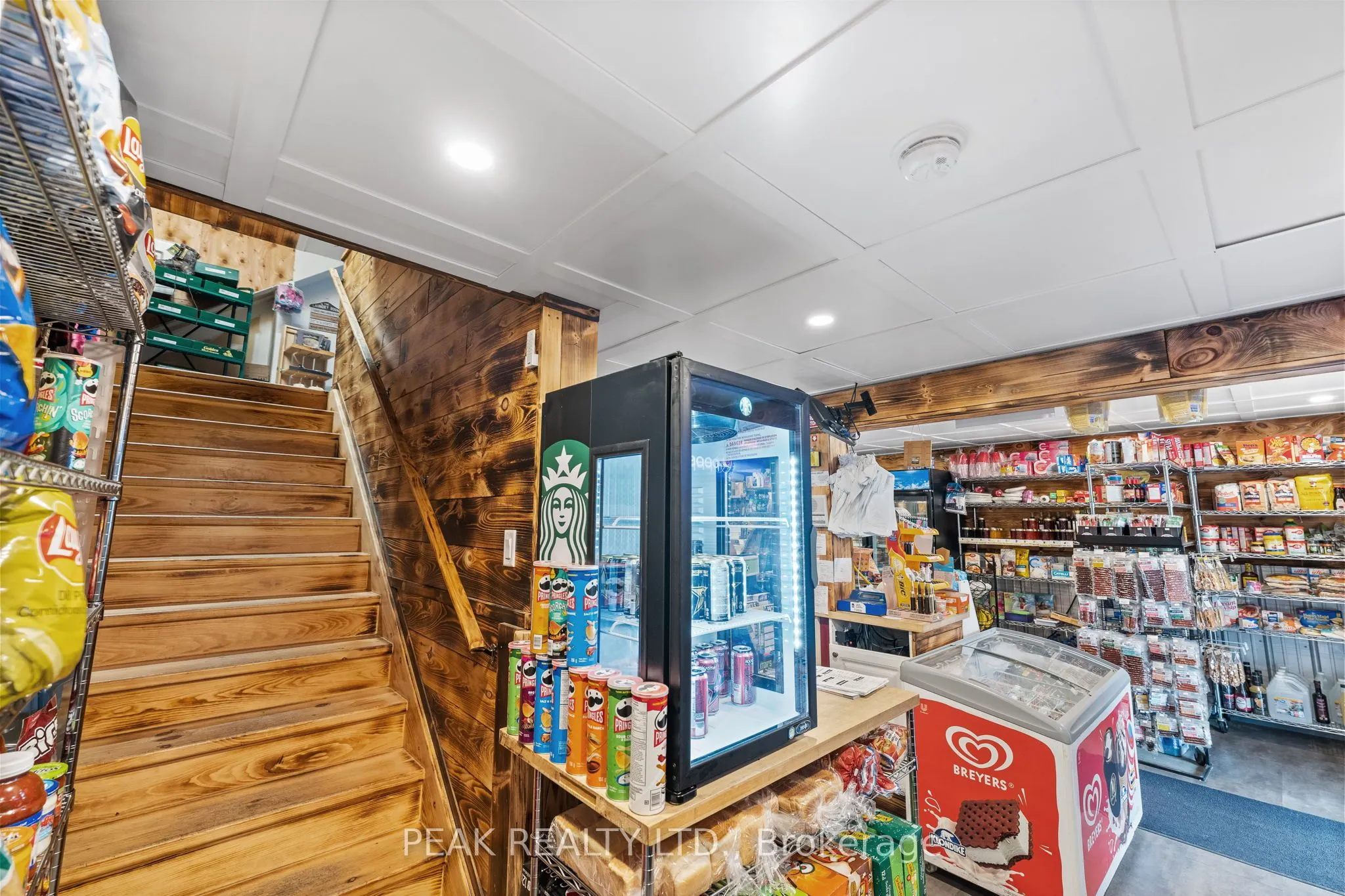 22353 Highway 41