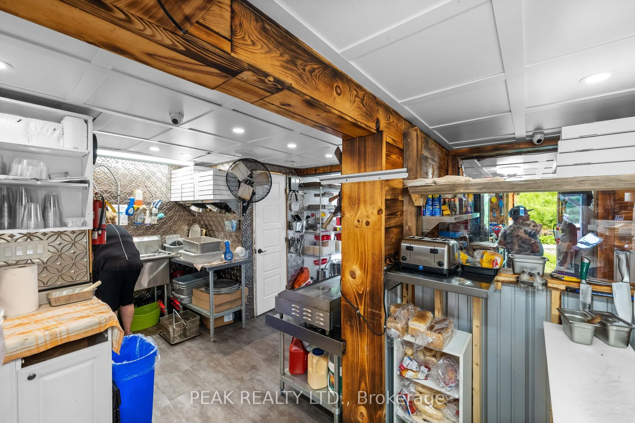 22353 Highway 41