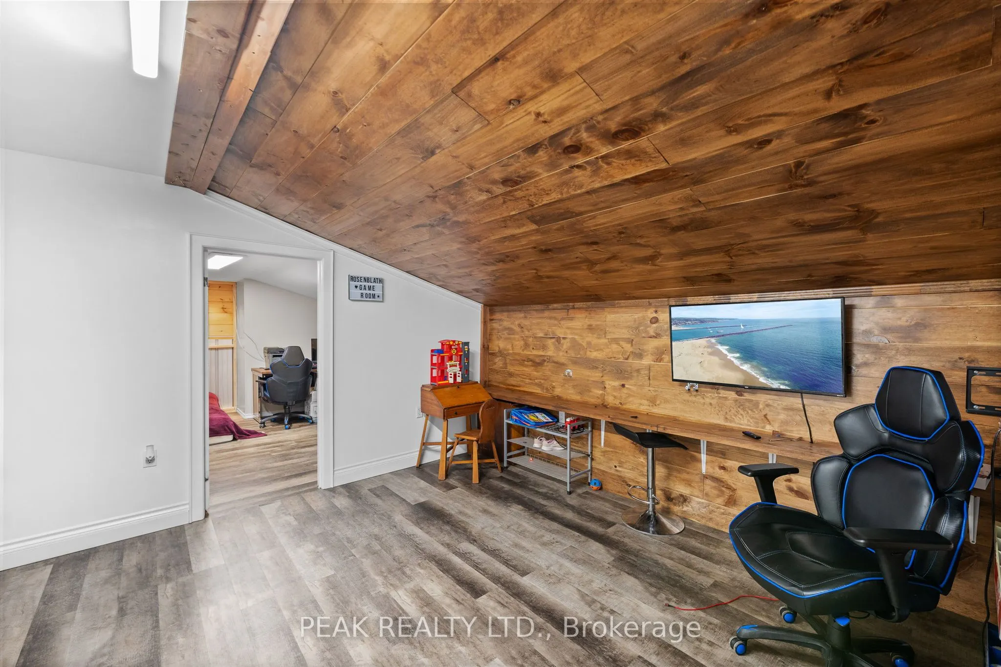 22353 Highway 41
