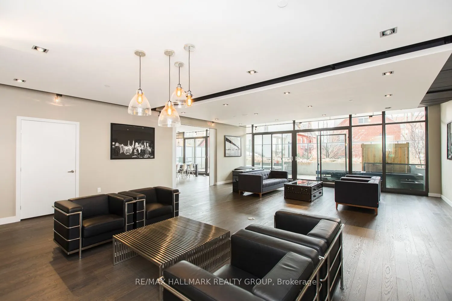 224 Lyon Street N, #905