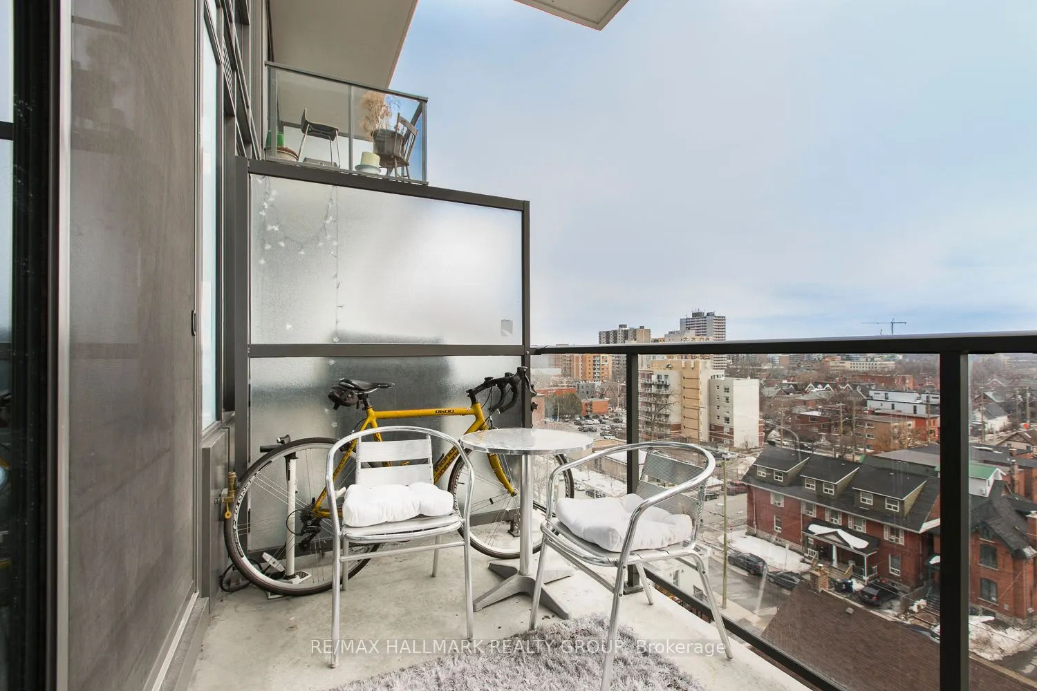 224 Lyon Street N, #905