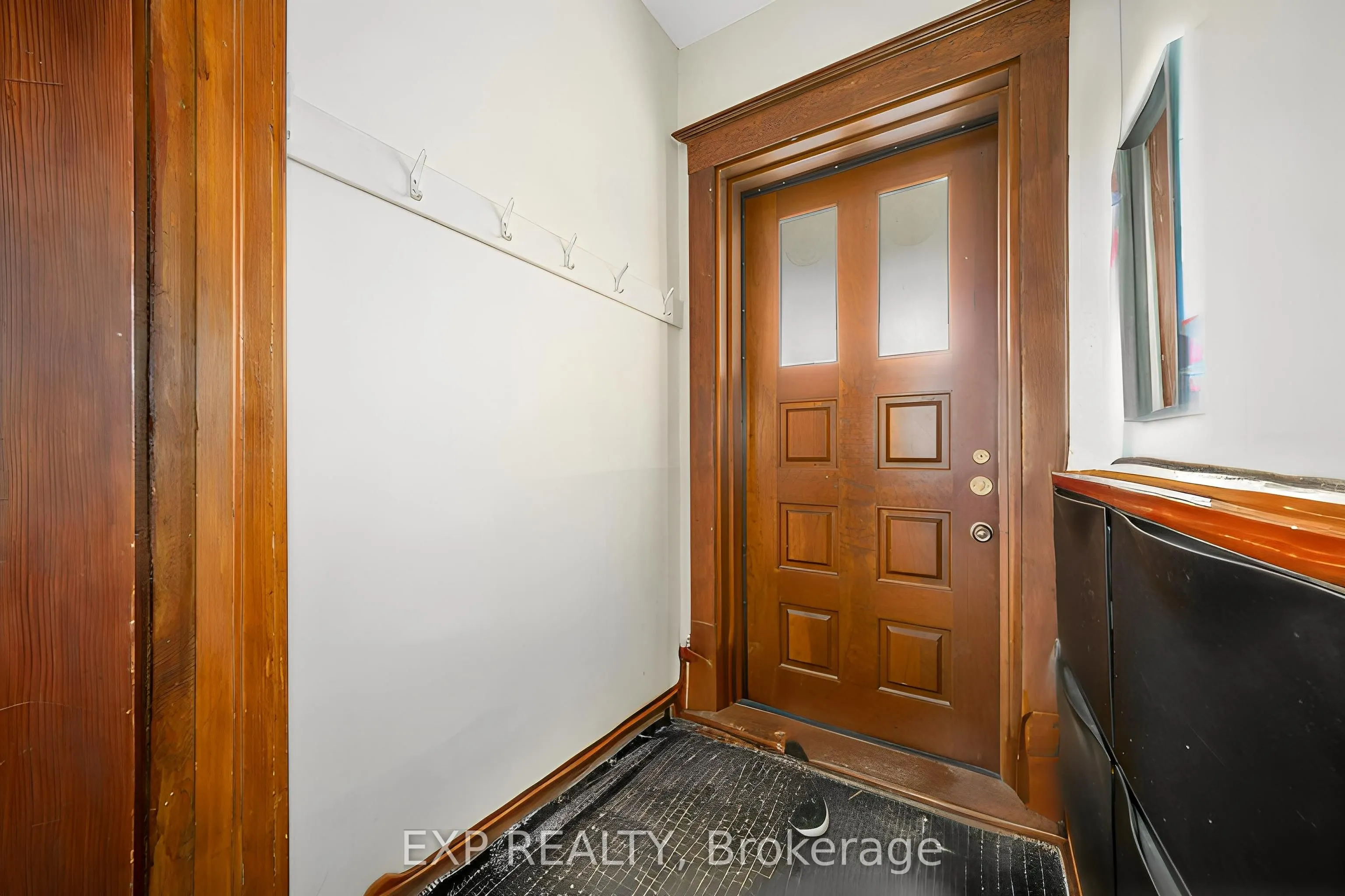 477 Kent Street