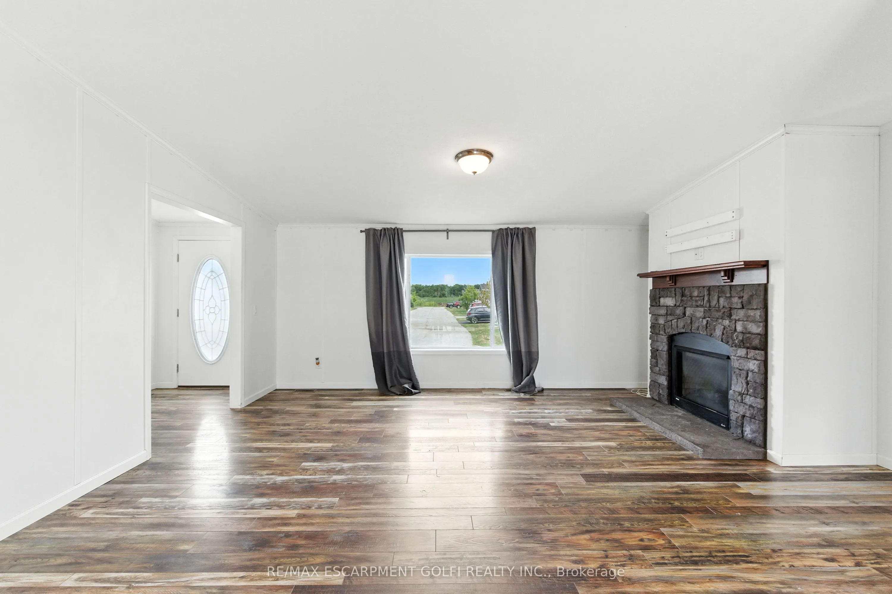 45 Riverbend Crescent