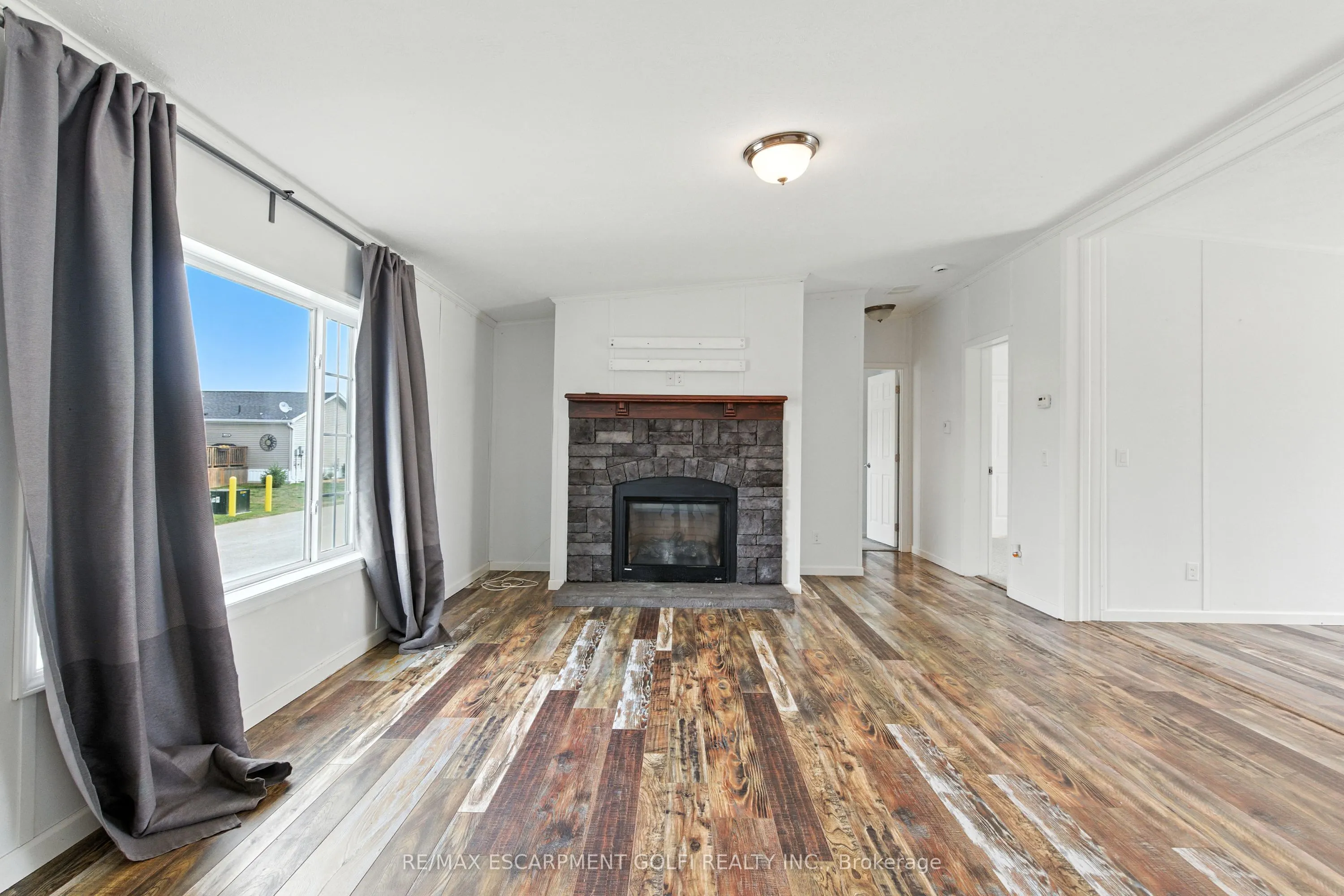 45 Riverbend Crescent