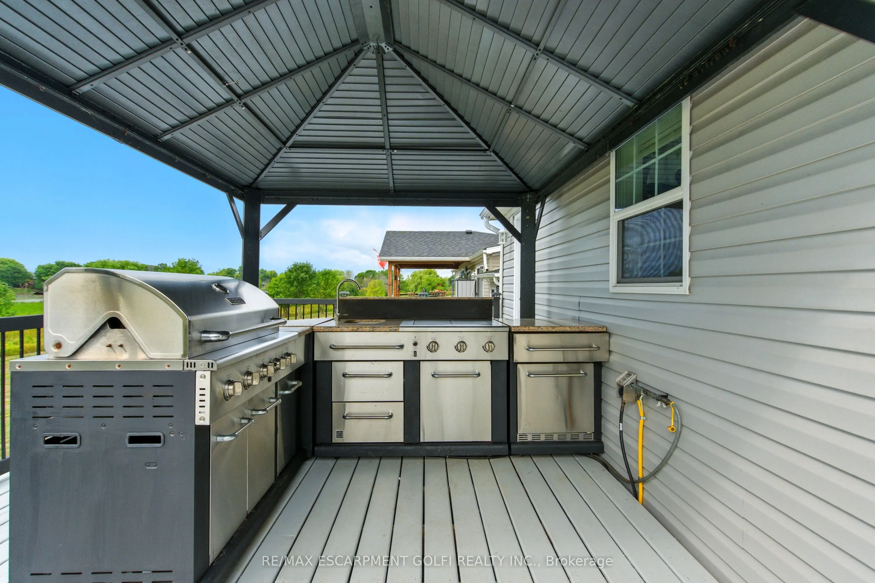 45 Riverbend Crescent