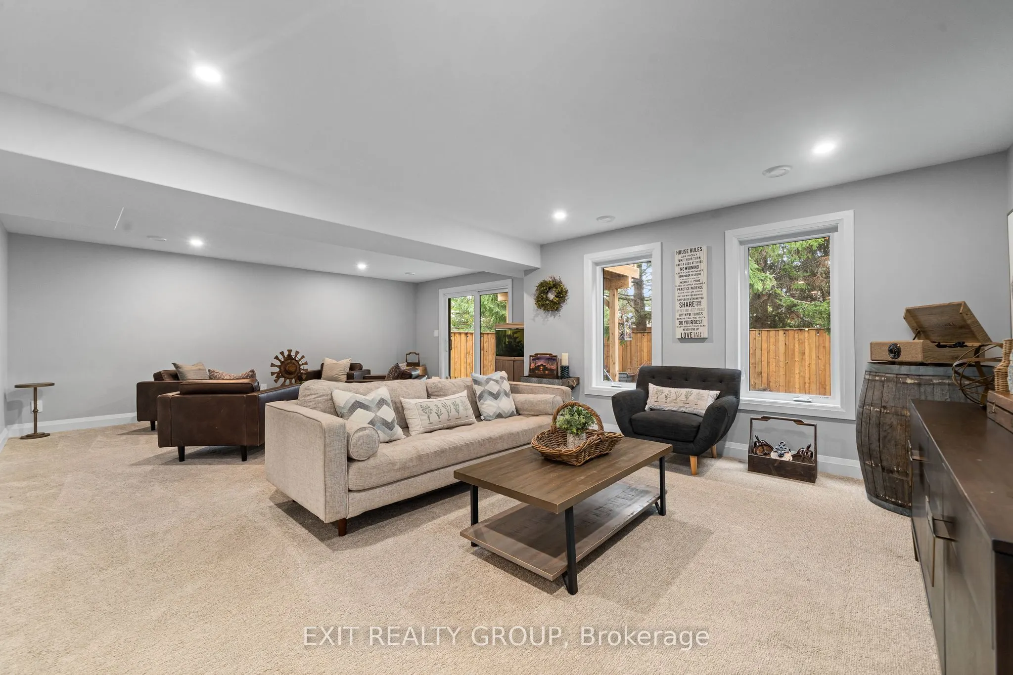 4 Mackenzie John Crescent
