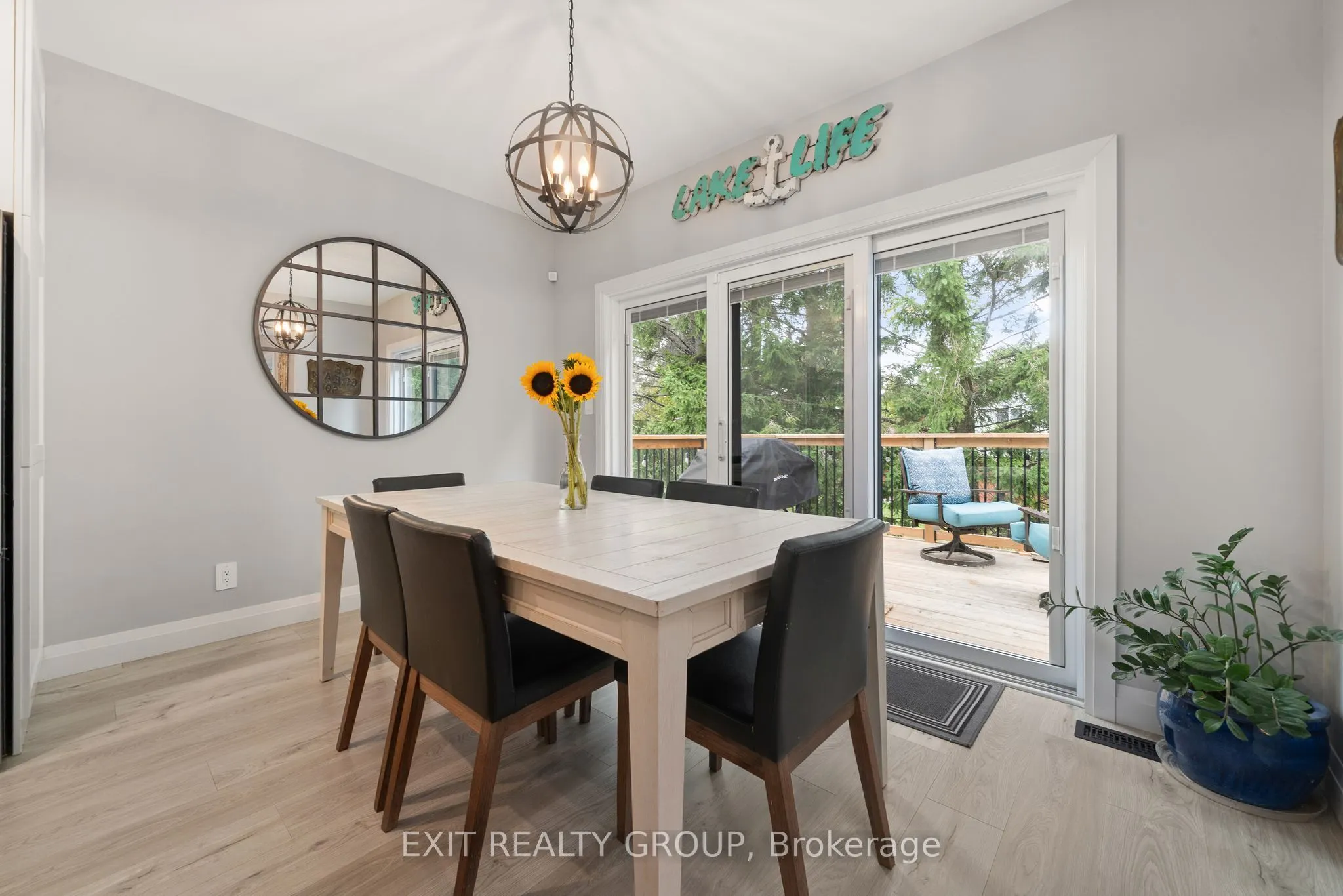 4 Mackenzie John Crescent