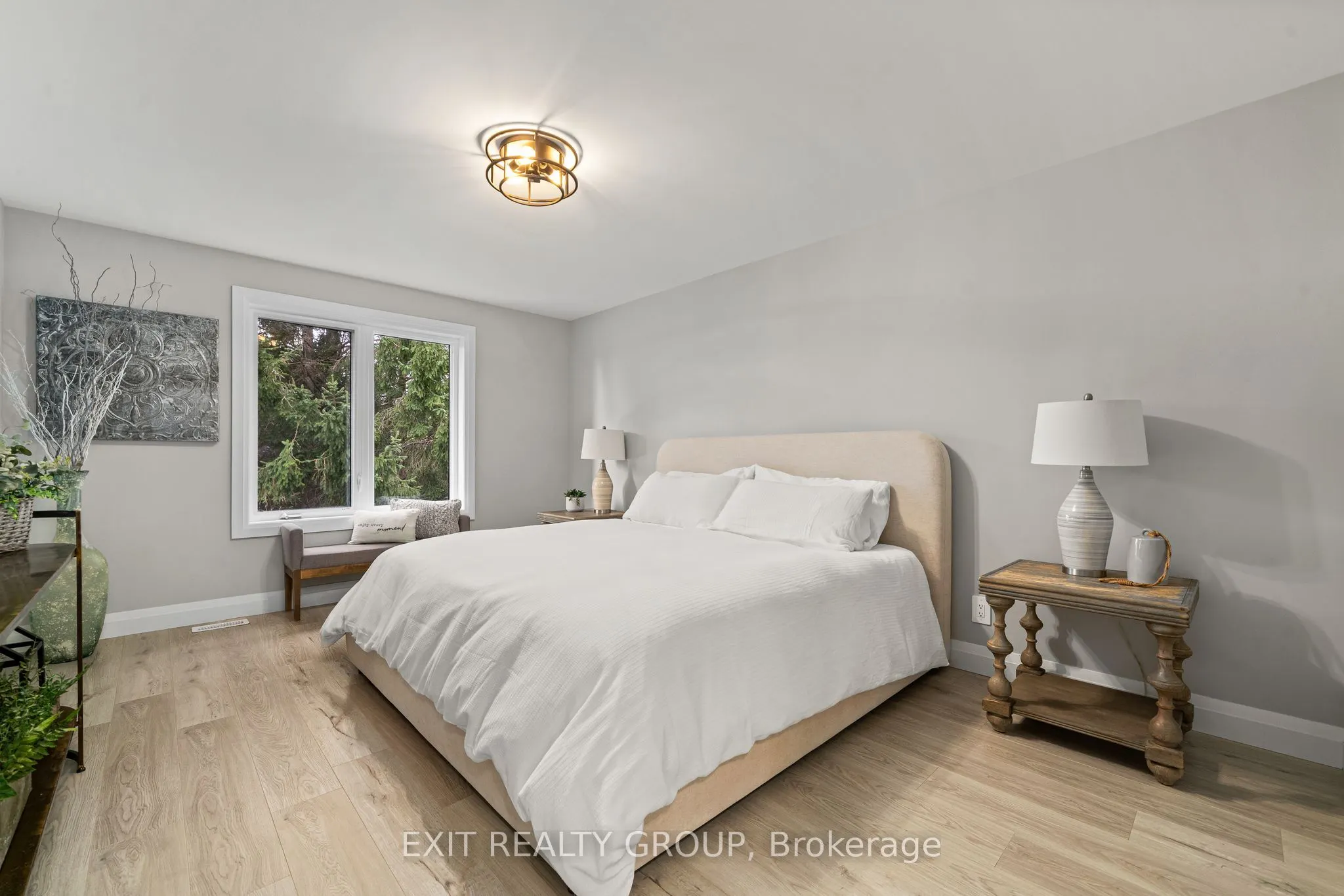 4 Mackenzie John Crescent