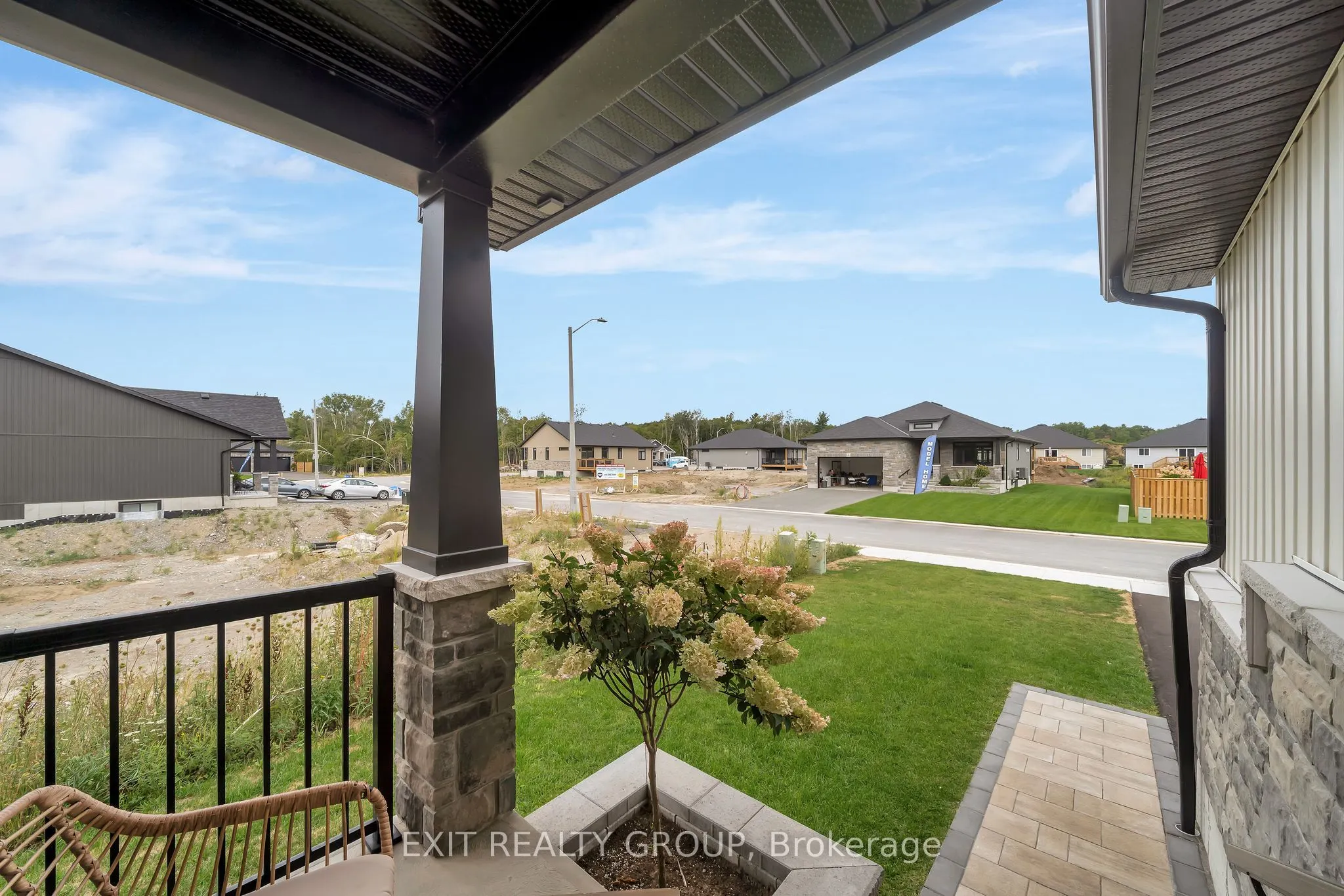 4 Mackenzie John Crescent