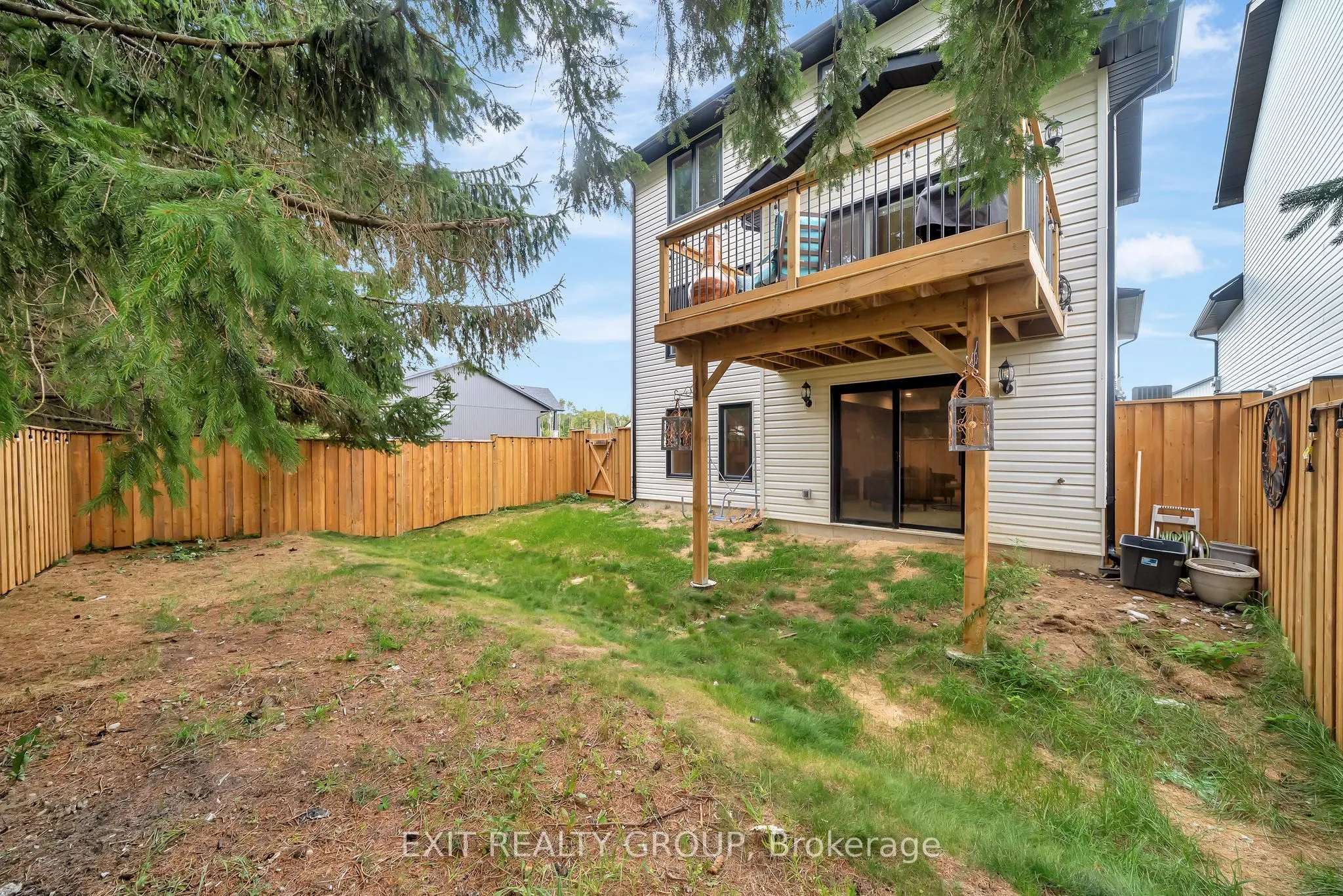 4 Mackenzie John Crescent