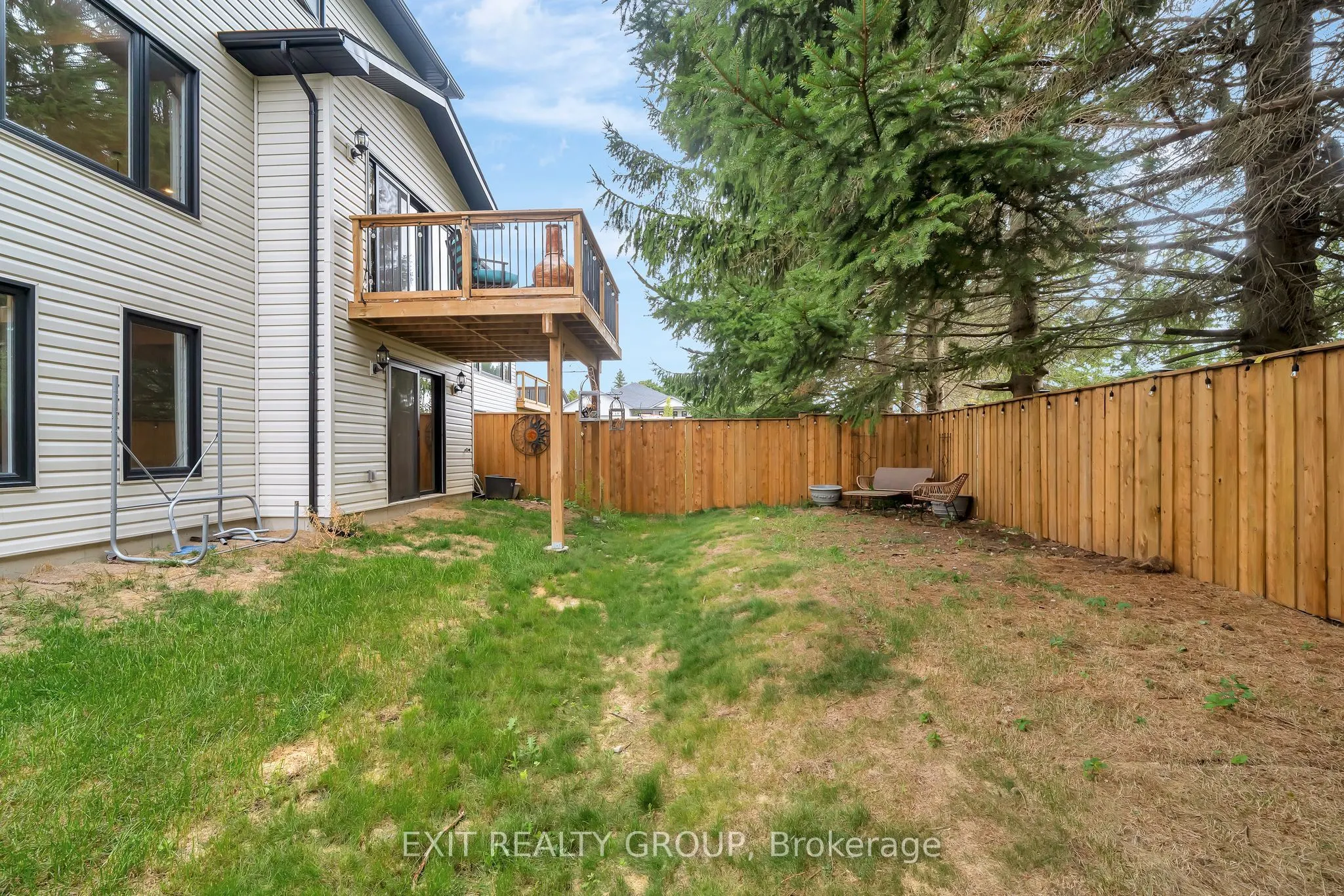 4 Mackenzie John Crescent