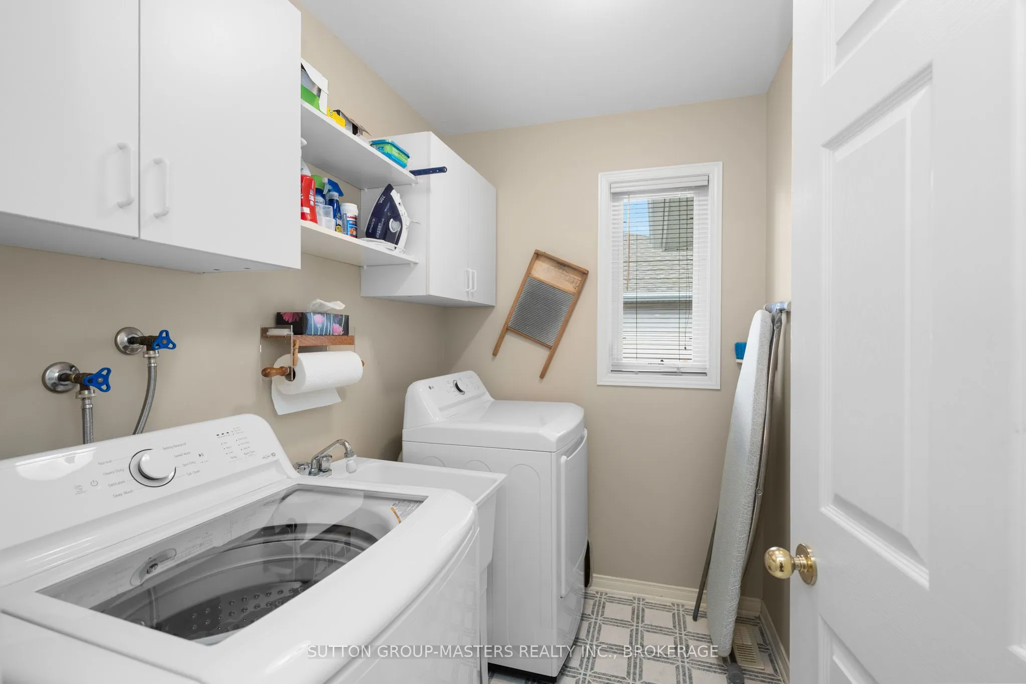 539 Sackville Crescent