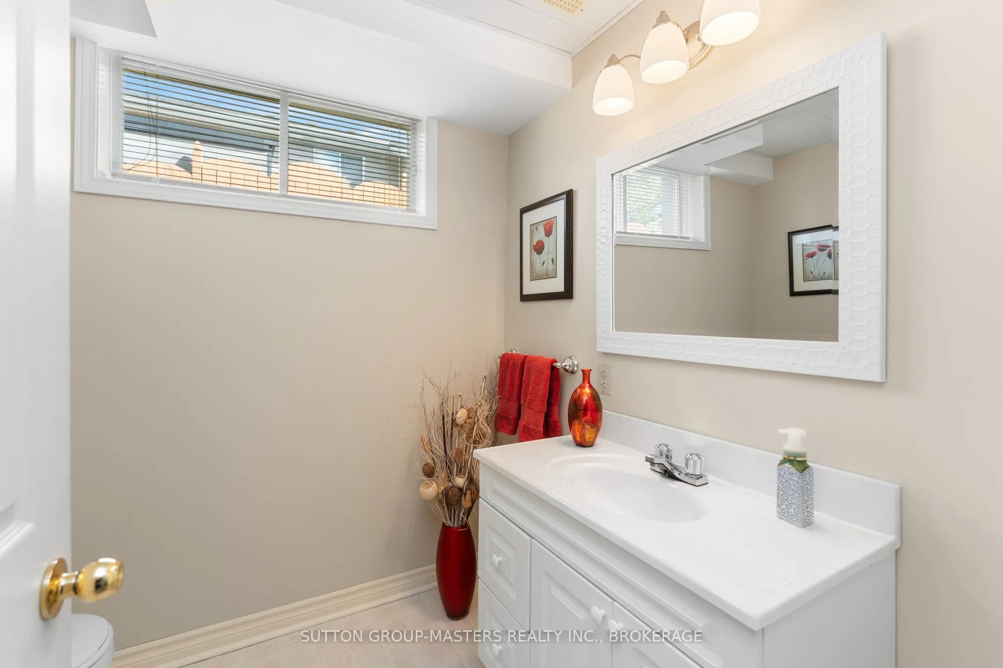 539 Sackville Crescent