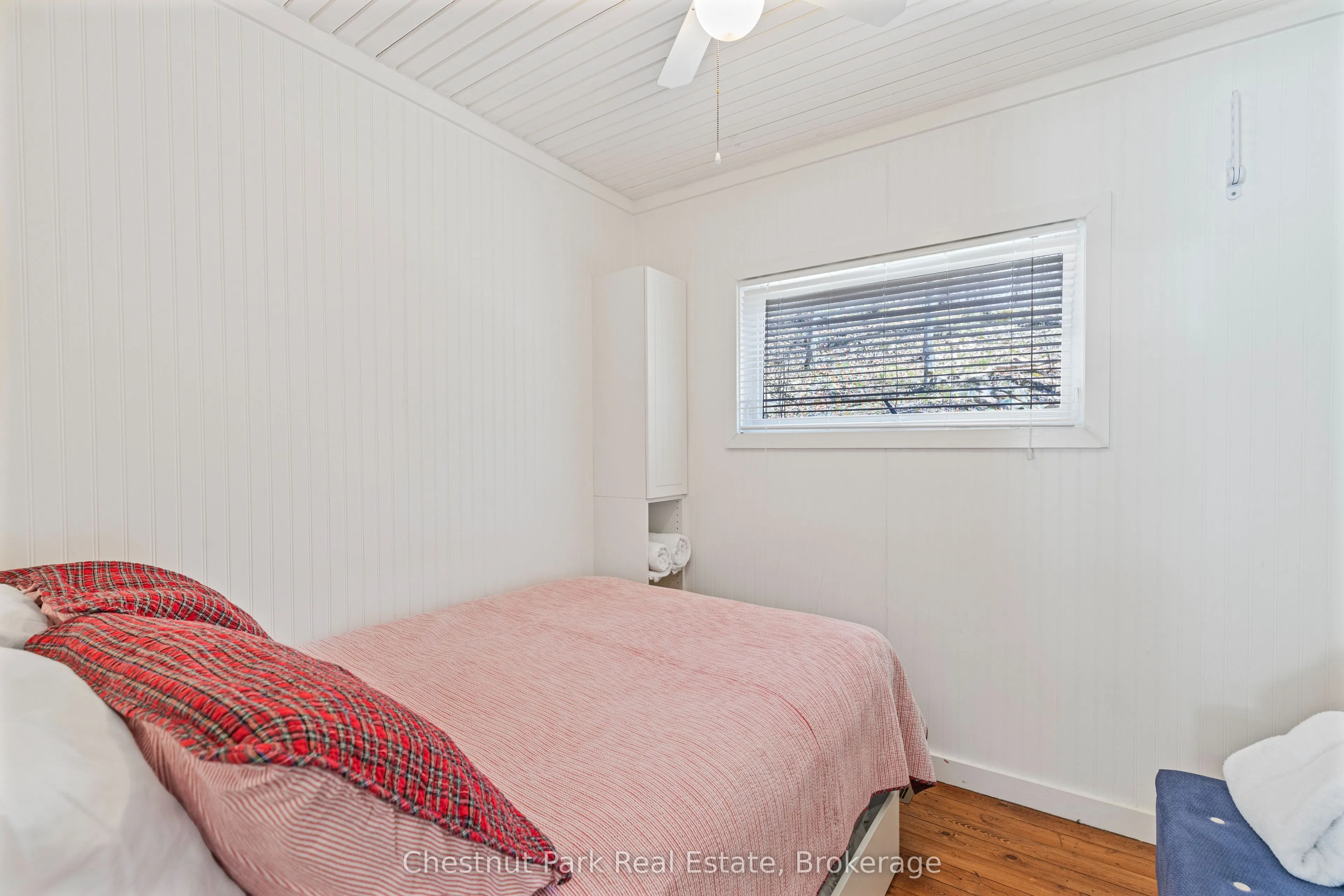 1017 DARK BAY Road