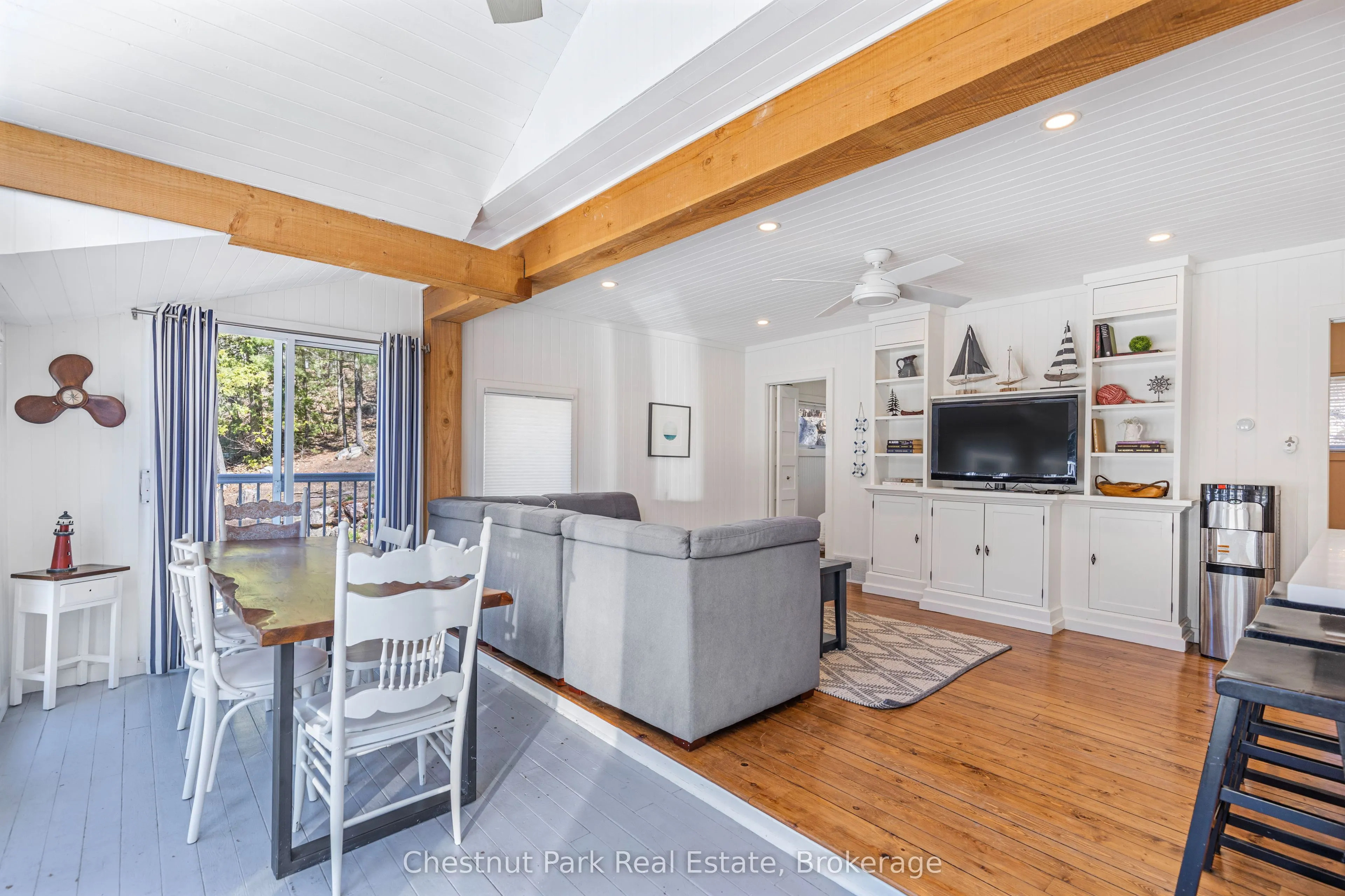 1017 DARK BAY Road