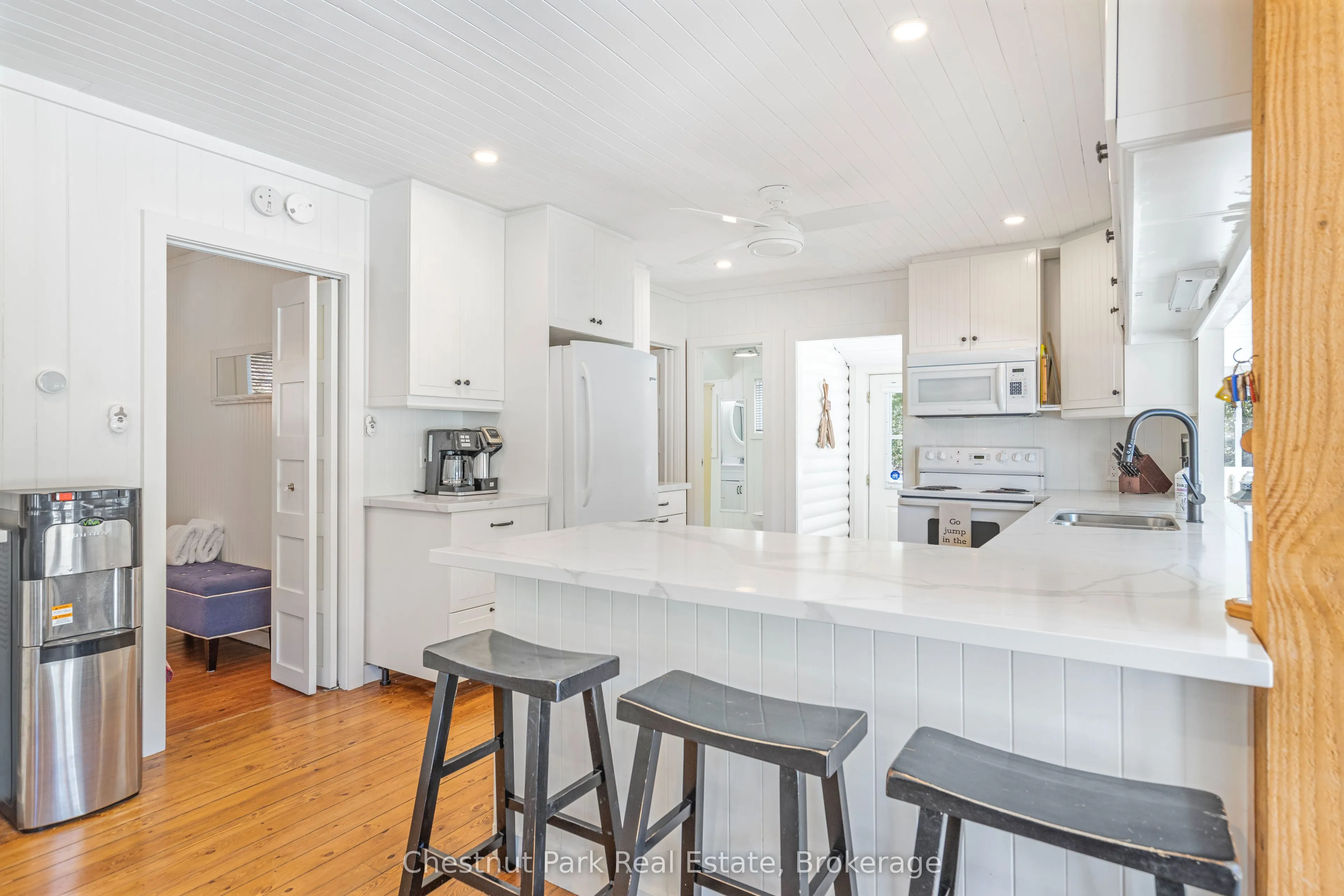 1017 DARK BAY Road