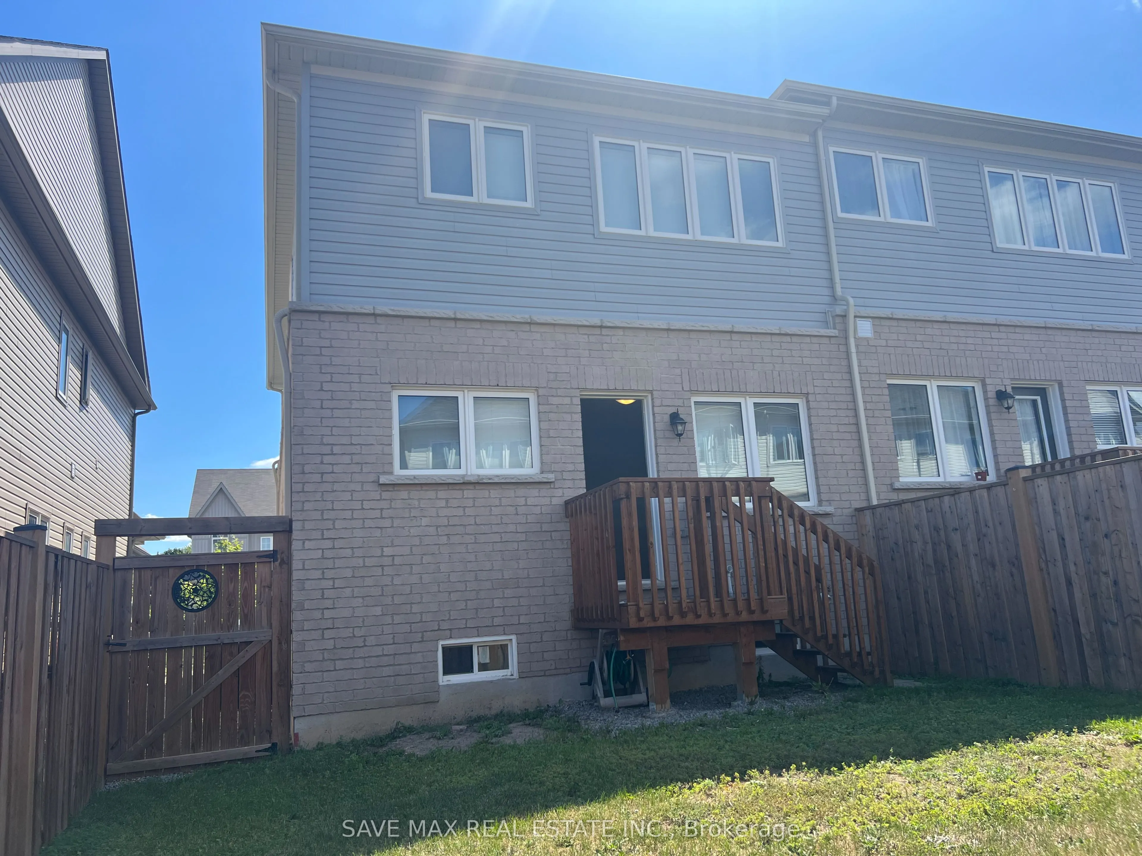 4194 Cherry Heights Boulevard W