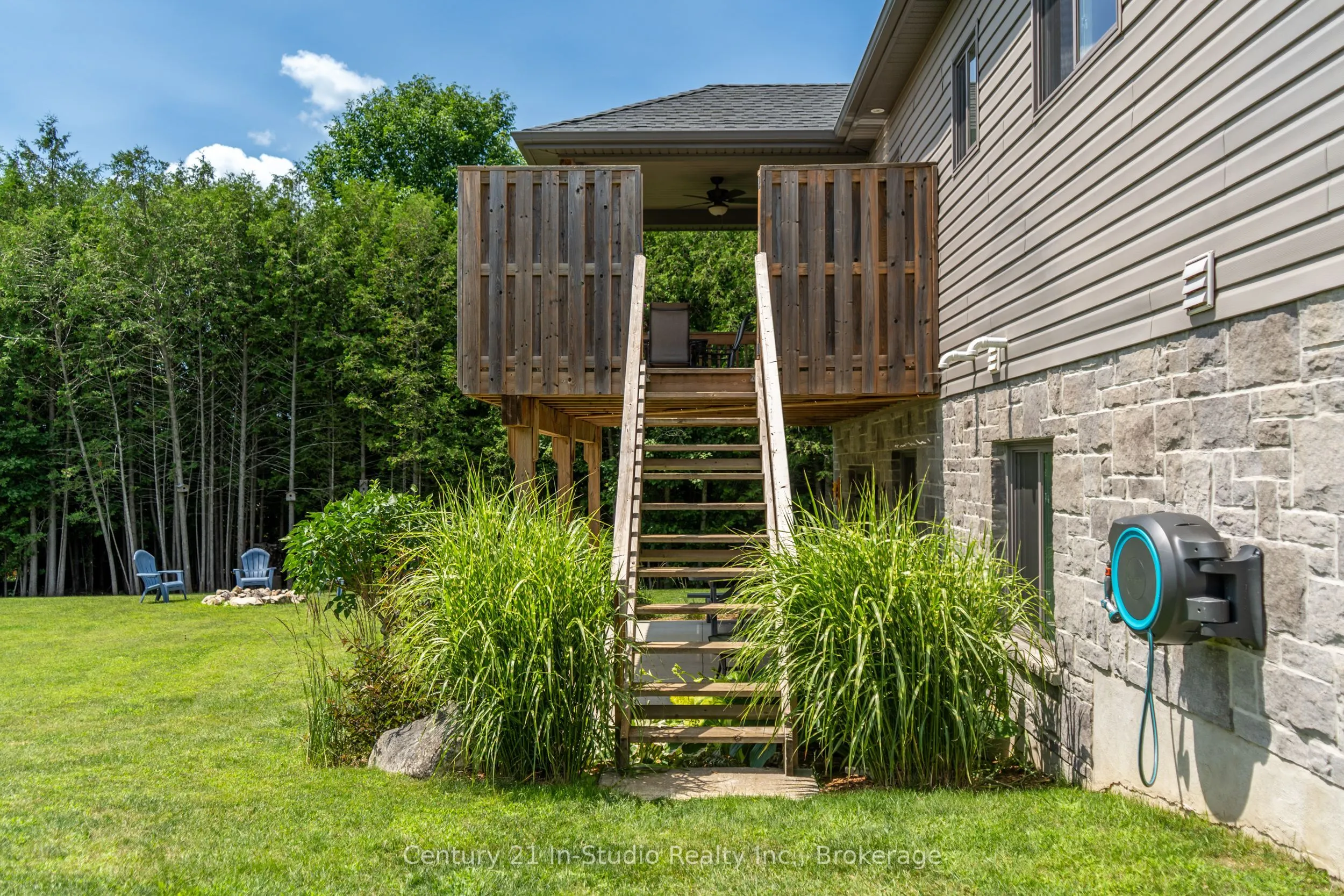 202 Meredith Way