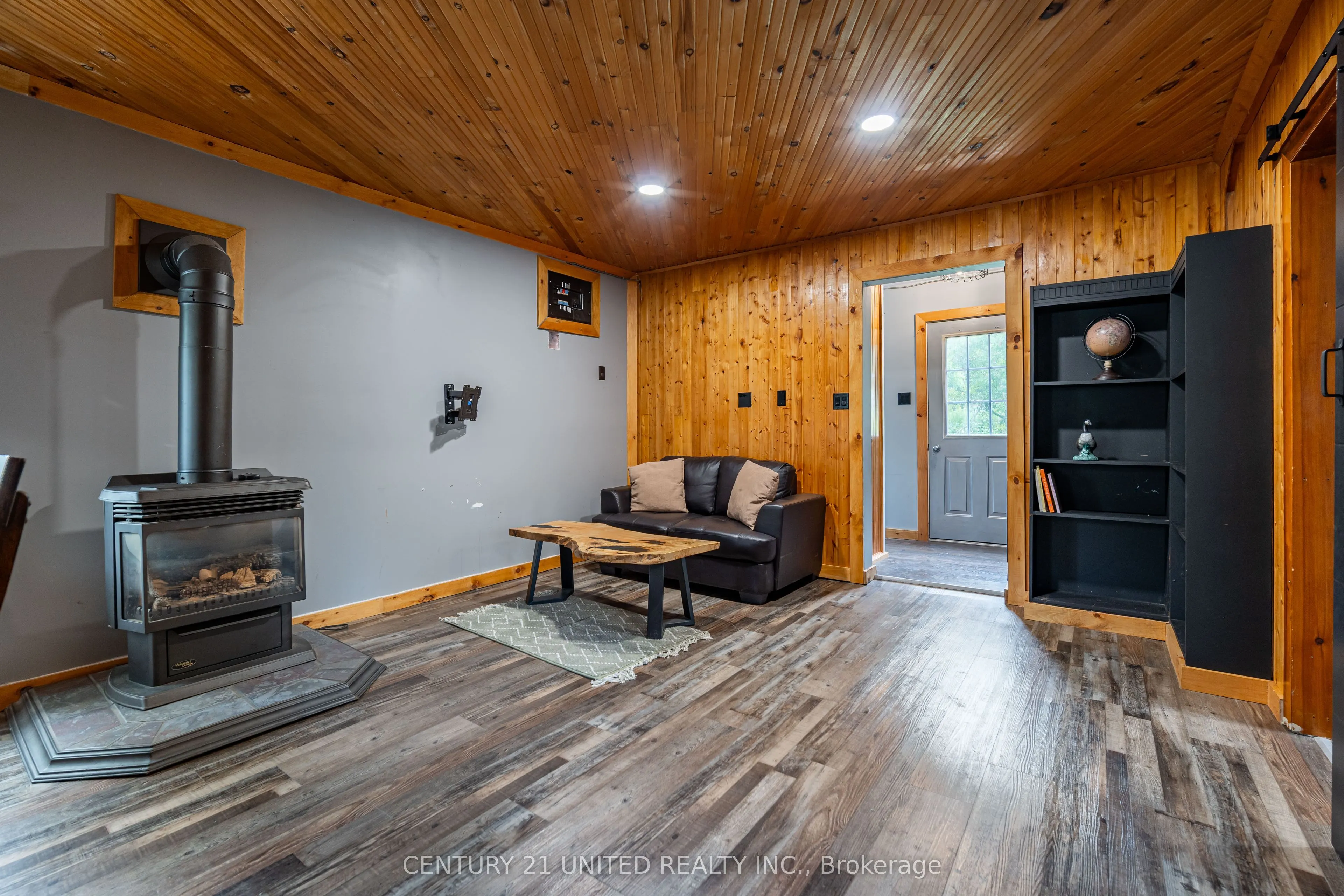 8186 Highway 28