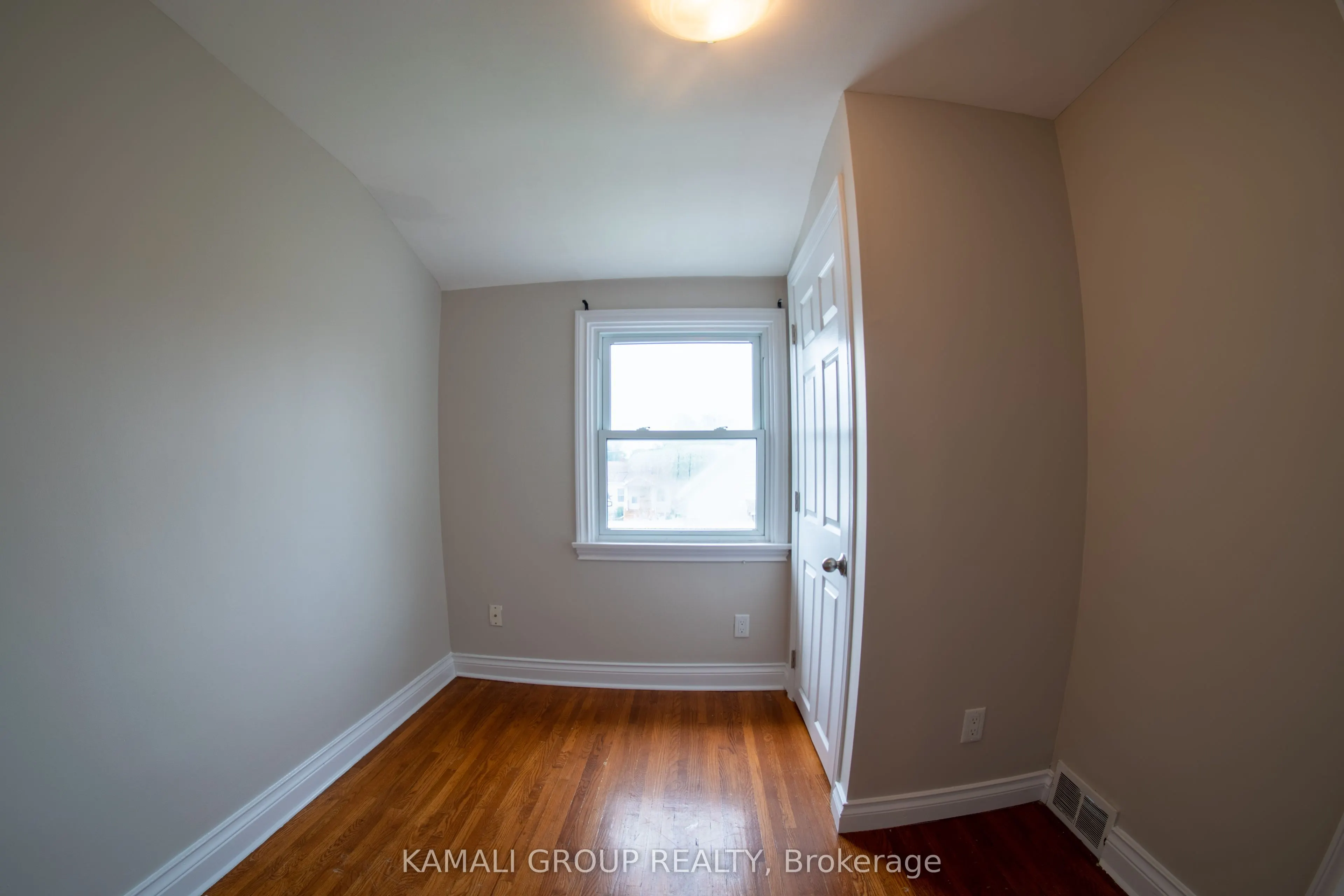 15 Sherbourne Street, #UPPER