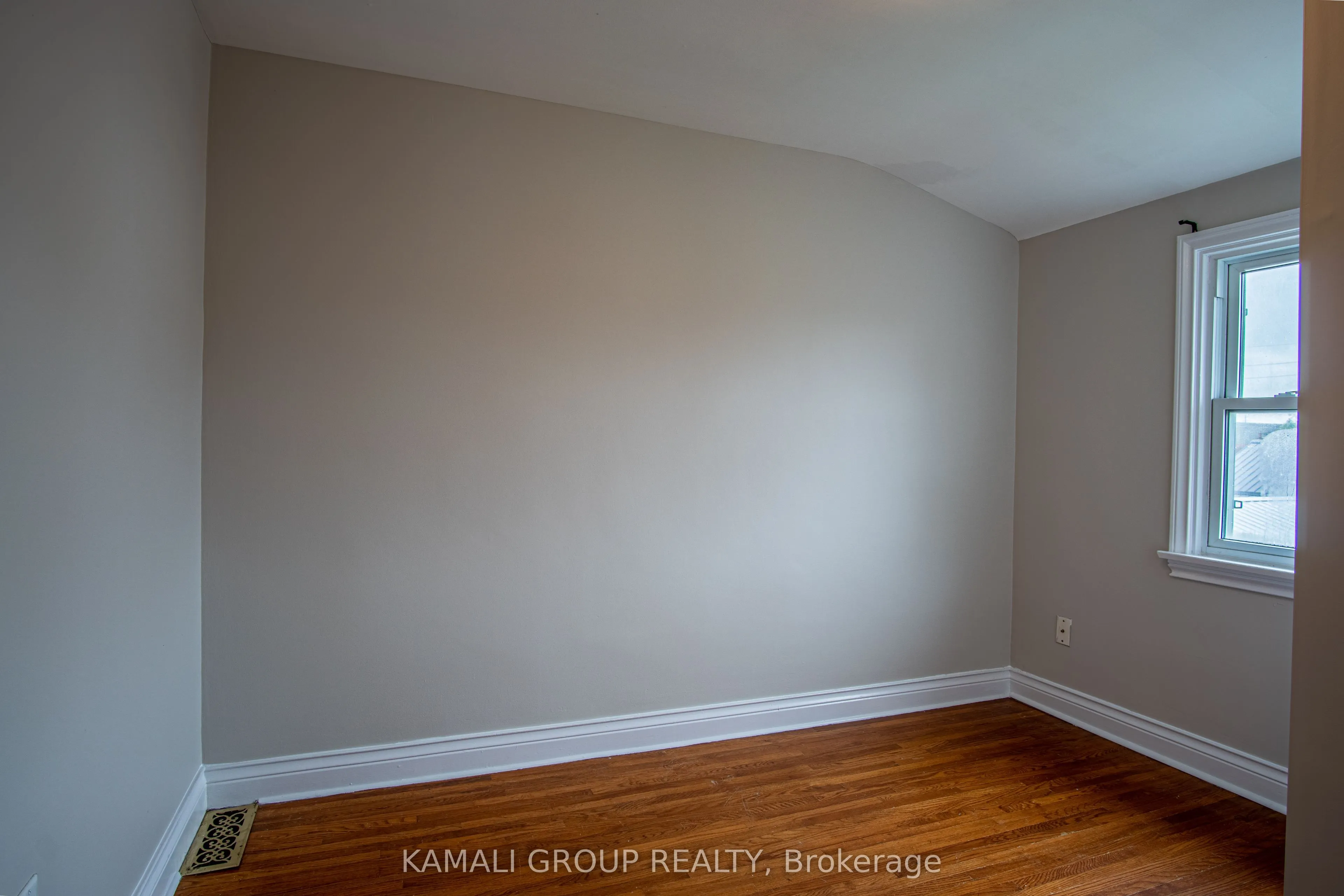 15 Sherbourne Street, #UPPER