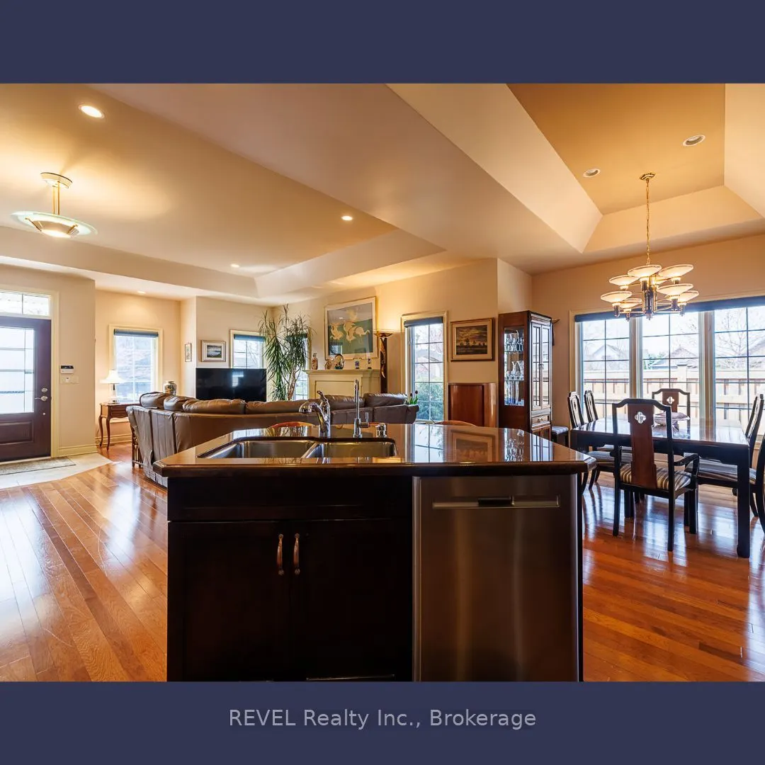 2 Seyval Place